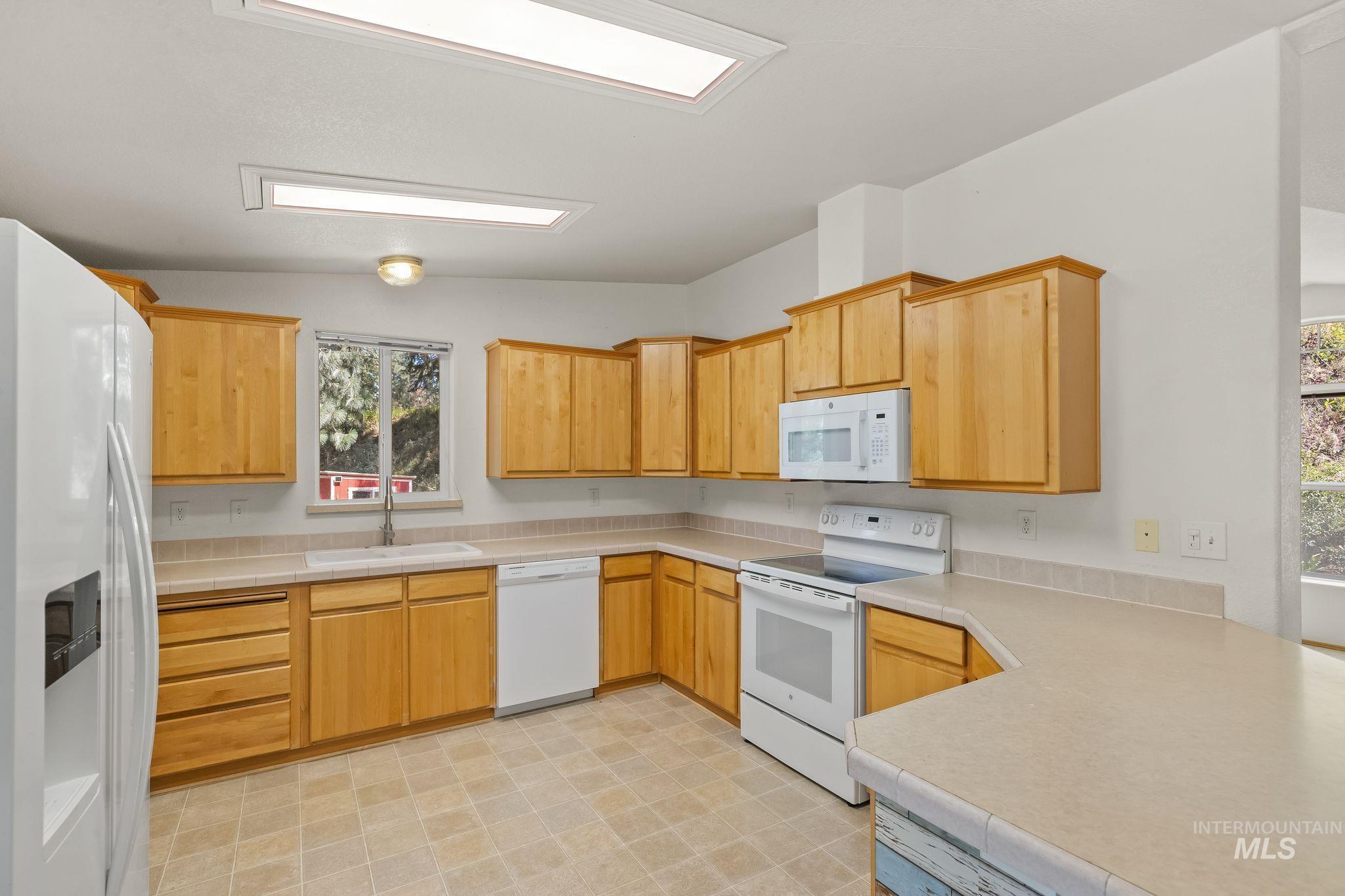 40936 Bobcat Lane, Lewiston, Idaho 83501, 3 Bedrooms, 2 Bathrooms, Residential For Sale, Price $425,000,MLS 98994232