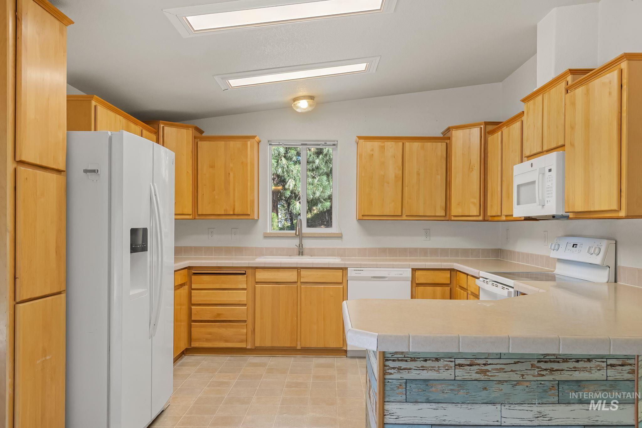 40936 Bobcat Lane, Lewiston, Idaho 83501, 3 Bedrooms, 2 Bathrooms, Residential For Sale, Price $425,000,MLS 98994232