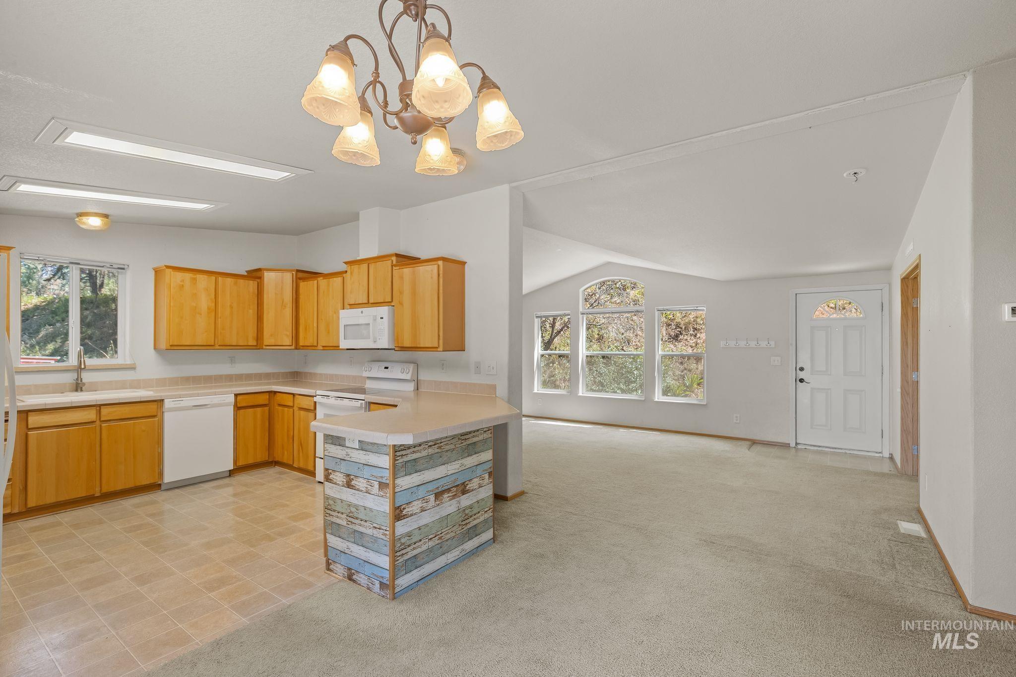 40936 Bobcat Lane, Lewiston, Idaho 83501, 3 Bedrooms, 2 Bathrooms, Residential For Sale, Price $425,000,MLS 98994232