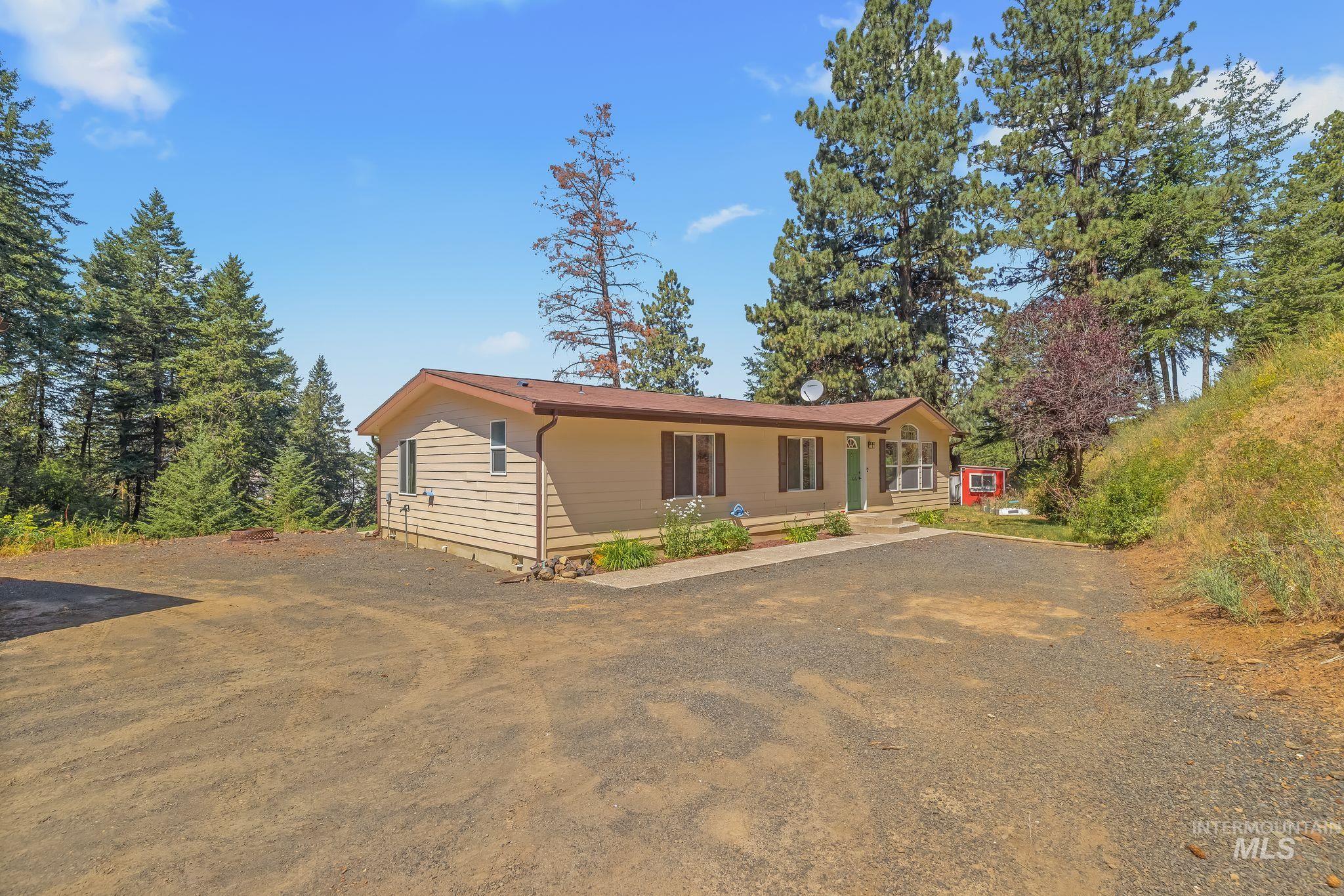 40936 Bobcat Lane, Lewiston, Idaho 83501, 3 Bedrooms, 2 Bathrooms, Residential For Sale, Price $425,000,MLS 98994232