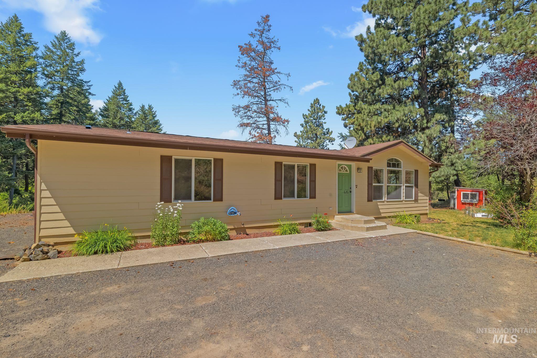 40936 Bobcat Lane, Lewiston, Idaho 83501, 3 Bedrooms, 2 Bathrooms, Residential For Sale, Price $425,000,MLS 98994232