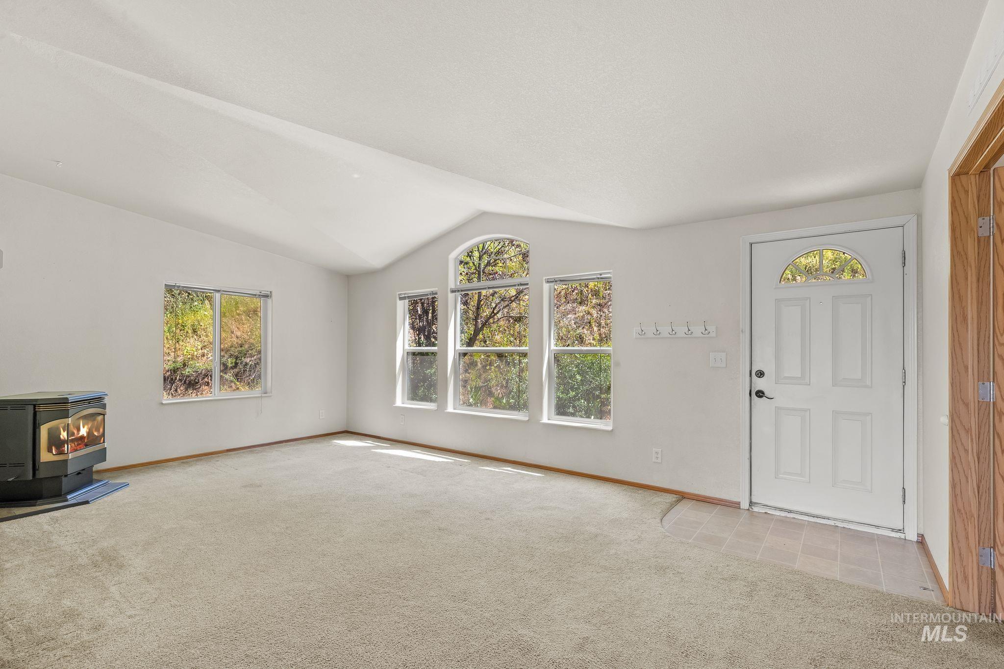 40936 Bobcat Lane, Lewiston, Idaho 83501, 3 Bedrooms, 2 Bathrooms, Residential For Sale, Price $425,000,MLS 98994232