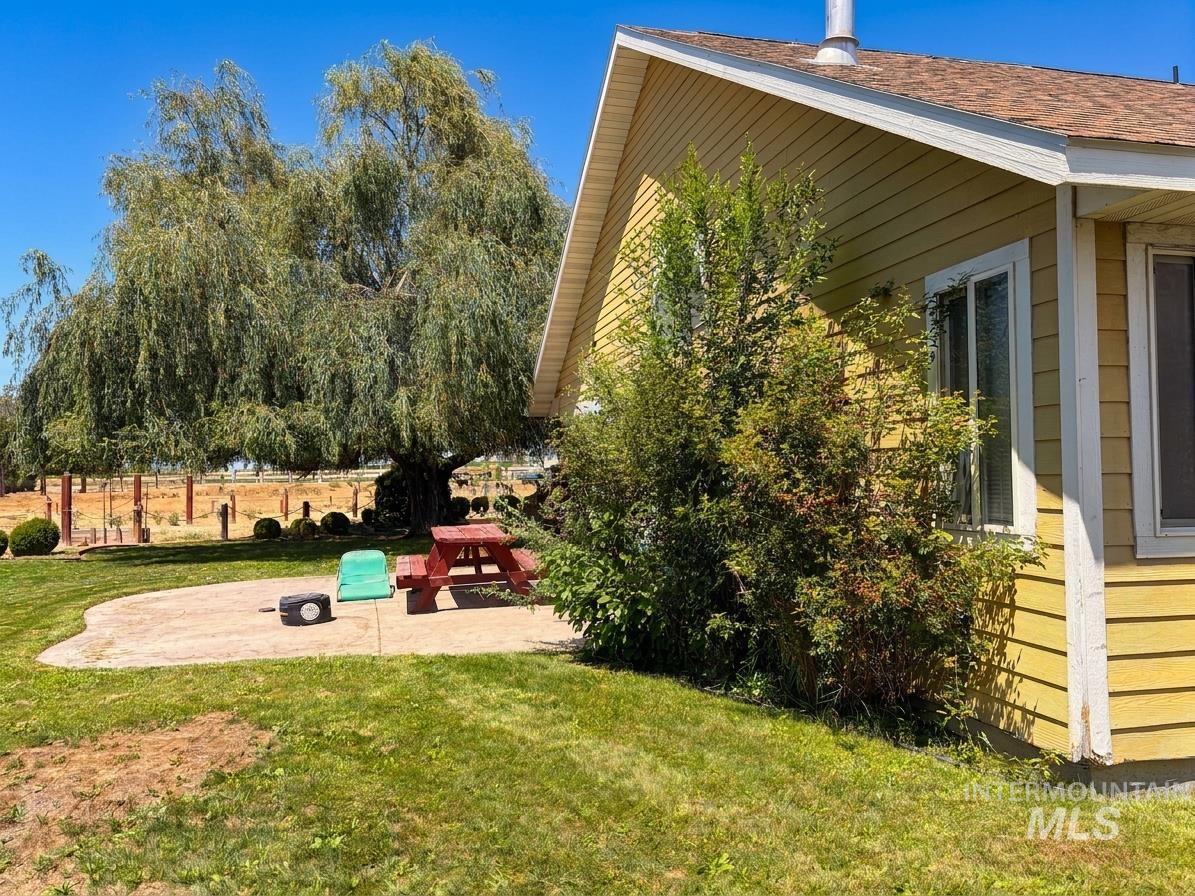 1915 East 3100 South, Wendell, Idaho 83355, 3 Bedrooms, 2 Bathrooms, Residential For Sale, Price $489,000,MLS 98994233