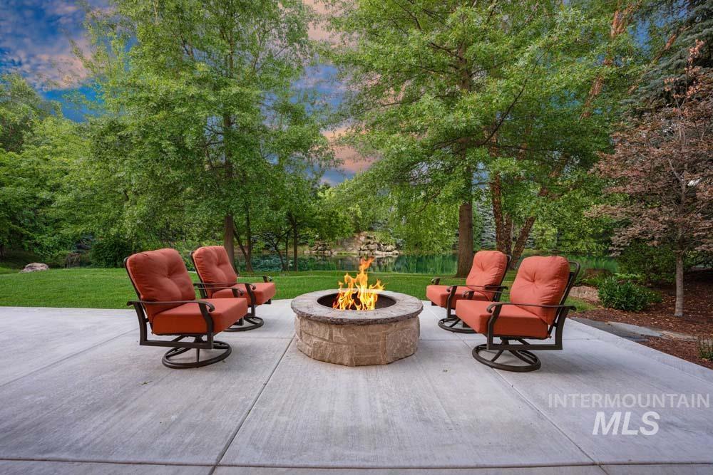 378 W Rivermont Ln, Eagle, Idaho 83616, 5 Bedrooms, 5.5 Bathrooms, Residential For Sale, Price $3,295,000, 98994239