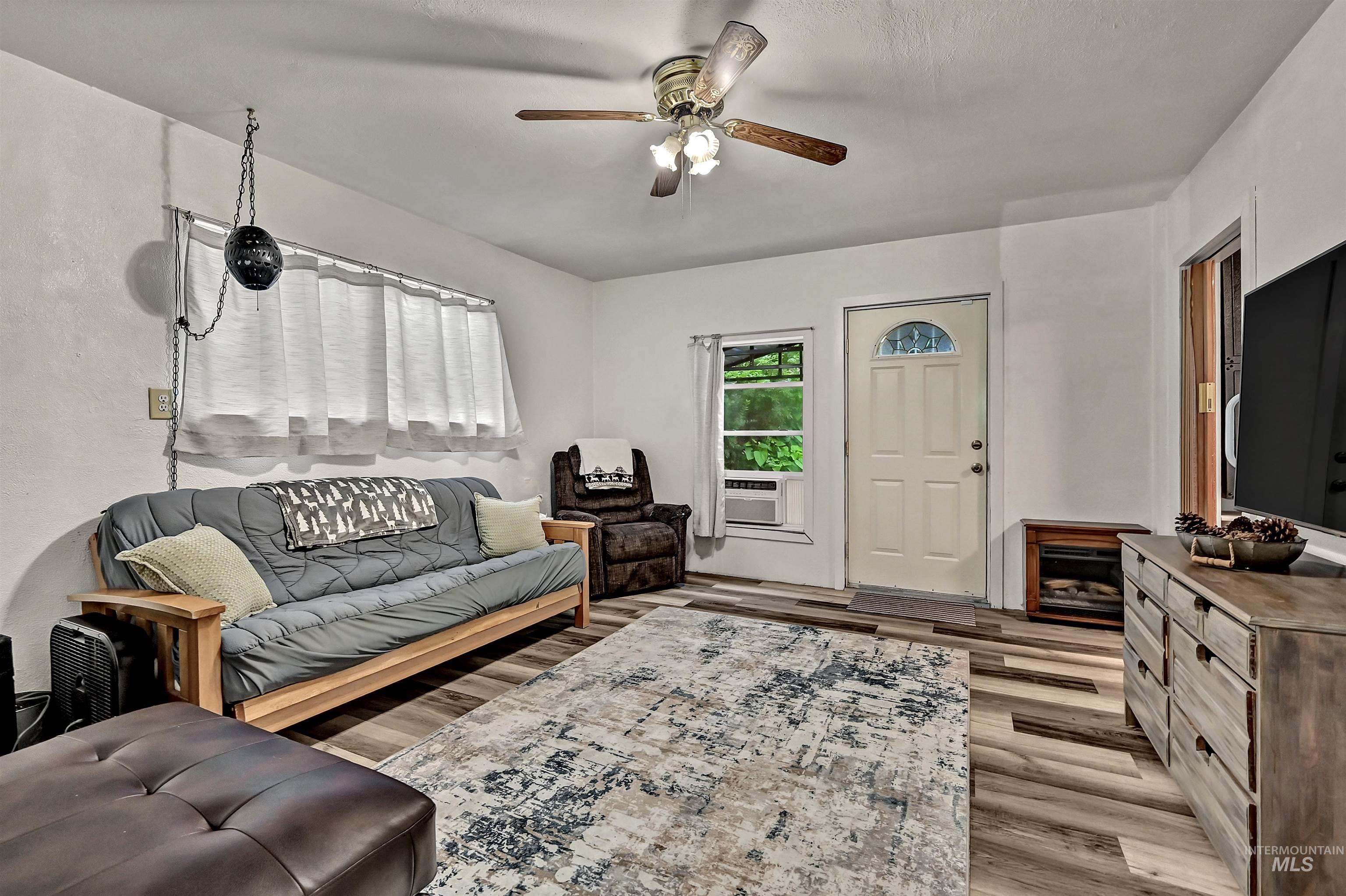2206 S Manitou Ave, Boise, Idaho 83706, 2 Bedrooms, 2 Bathrooms, Residential For Sale, Price $410,000,MLS 98994241