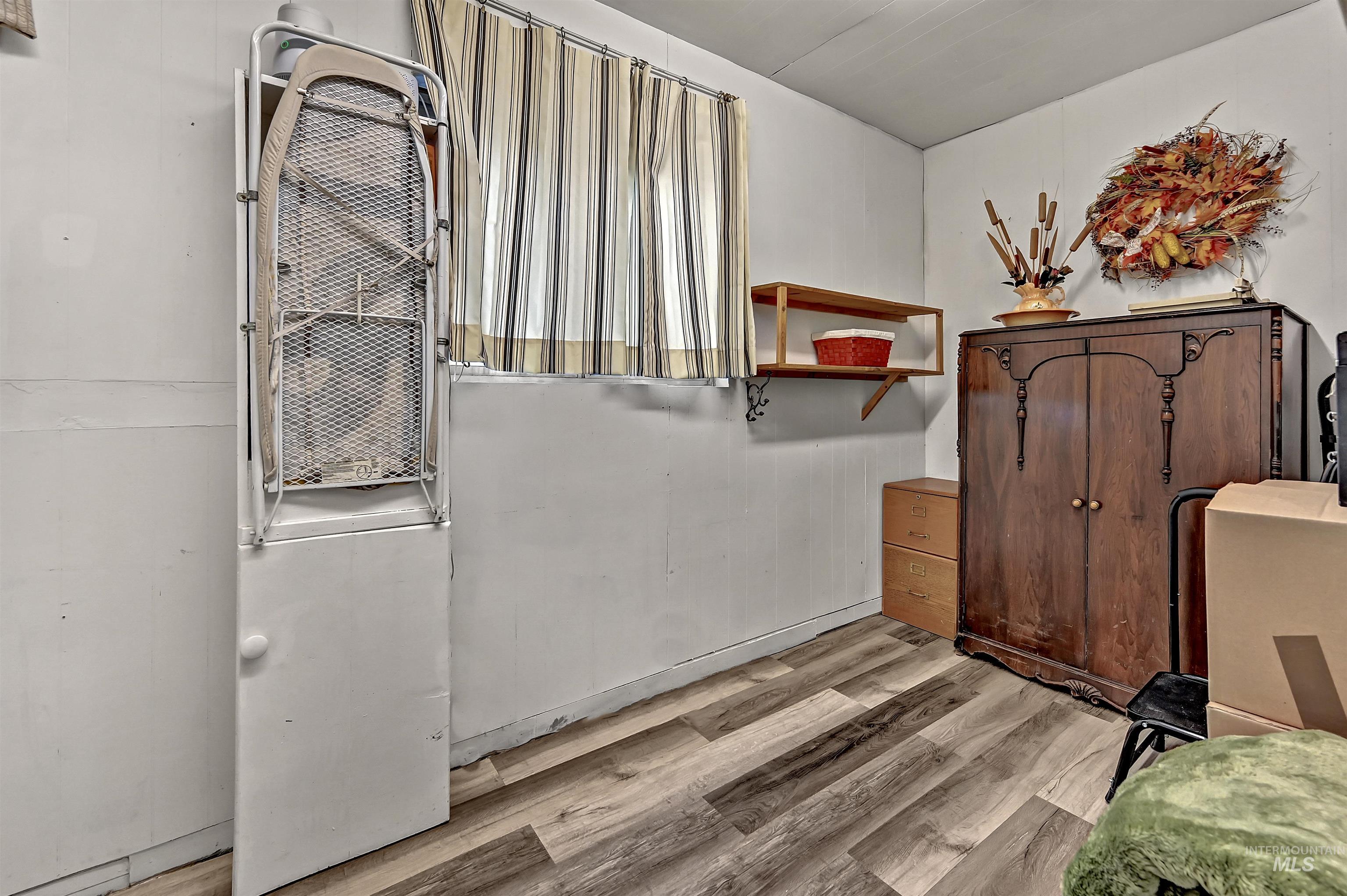 2206 S Manitou Ave, Boise, Idaho 83706, 2 Bedrooms, 2 Bathrooms, Residential For Sale, Price $410,000,MLS 98994241