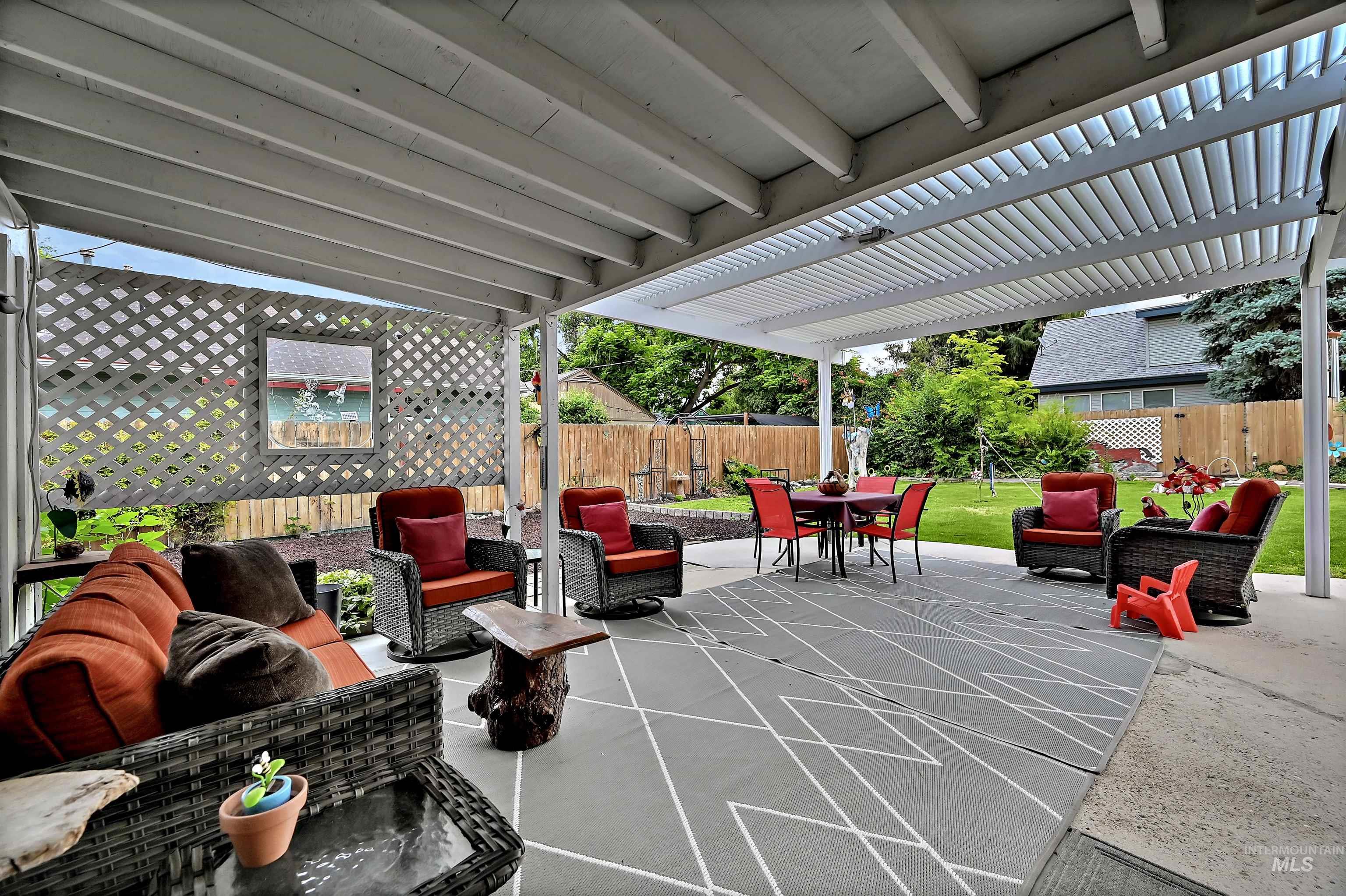 2206 S Manitou Ave, Boise, Idaho 83706, 2 Bedrooms, 2 Bathrooms, Residential For Sale, Price $410,000,MLS 98994241