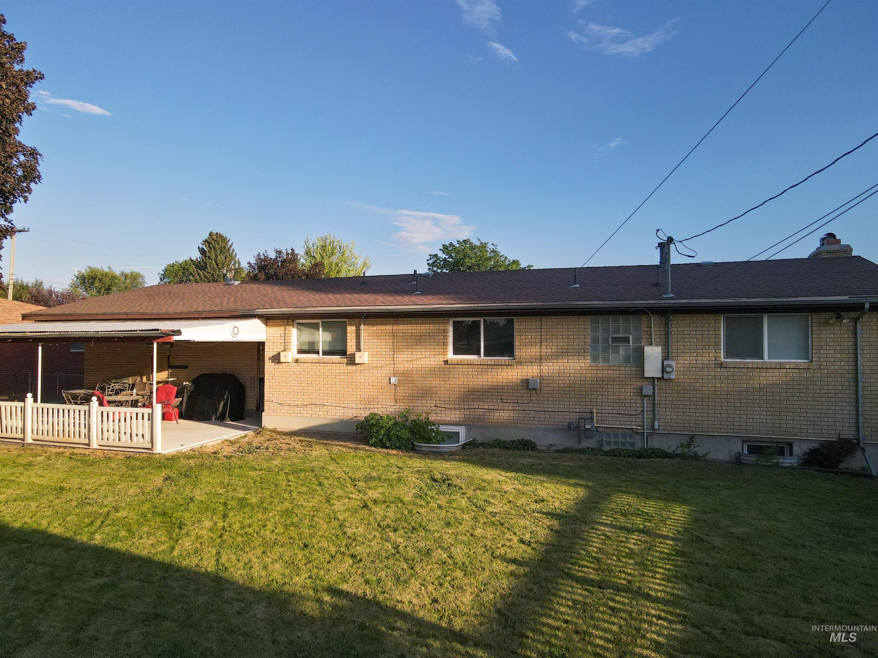 530 W 24th St., Burley, Idaho 83318, 5 Bedrooms, 3 Bathrooms, Residential For Sale, Price $389,000, 98994245