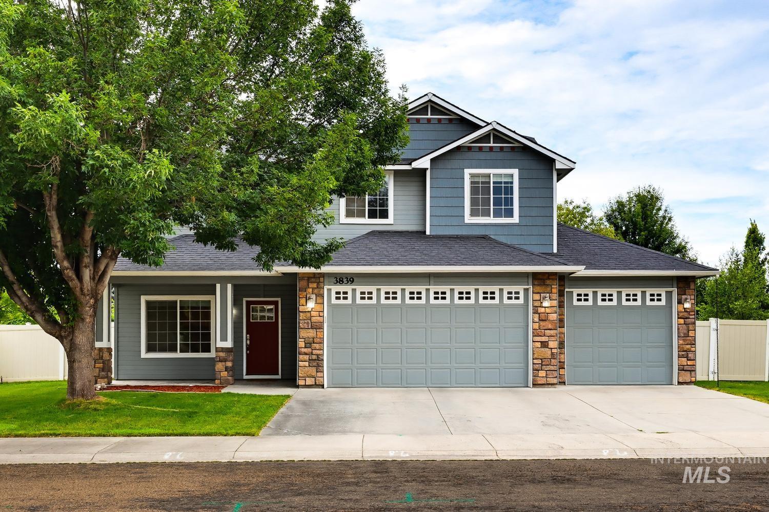 3839 N Cool River Way, Meridian, Idaho 83646, 4 Bedrooms, 2.5 Bathrooms, Residential For Sale, Price $529,900,MLS 98994249
