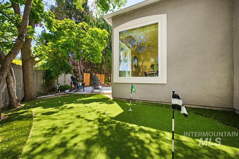 1865 E Sendero Ln, Boise, Idaho 83712, 5 Bedrooms, 3 Bathrooms, Residential For Sale, Price $990,000, 98994255