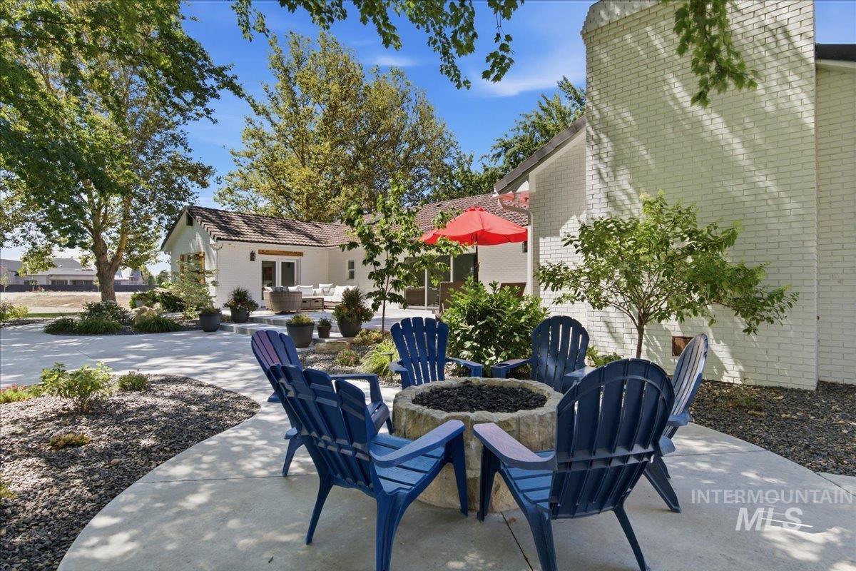 21420 Lakehaven Ln, Star, Idaho 83669, 4 Bedrooms, 3 Bathrooms, Residential For Sale, Price $1,699,990,MLS 98994264