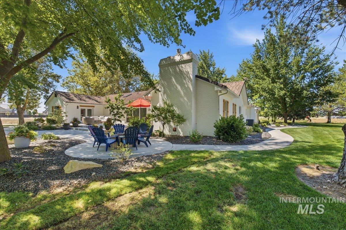21420 Lakehaven Ln, Star, Idaho 83669, 4 Bedrooms, 3 Bathrooms, Residential For Sale, Price $1,699,990,MLS 98994264