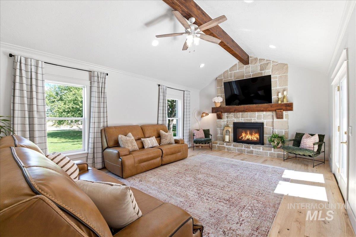 21420 Lakehaven Ln, Star, Idaho 83669, 4 Bedrooms, 3 Bathrooms, Residential For Sale, Price $1,699,990,MLS 98994264
