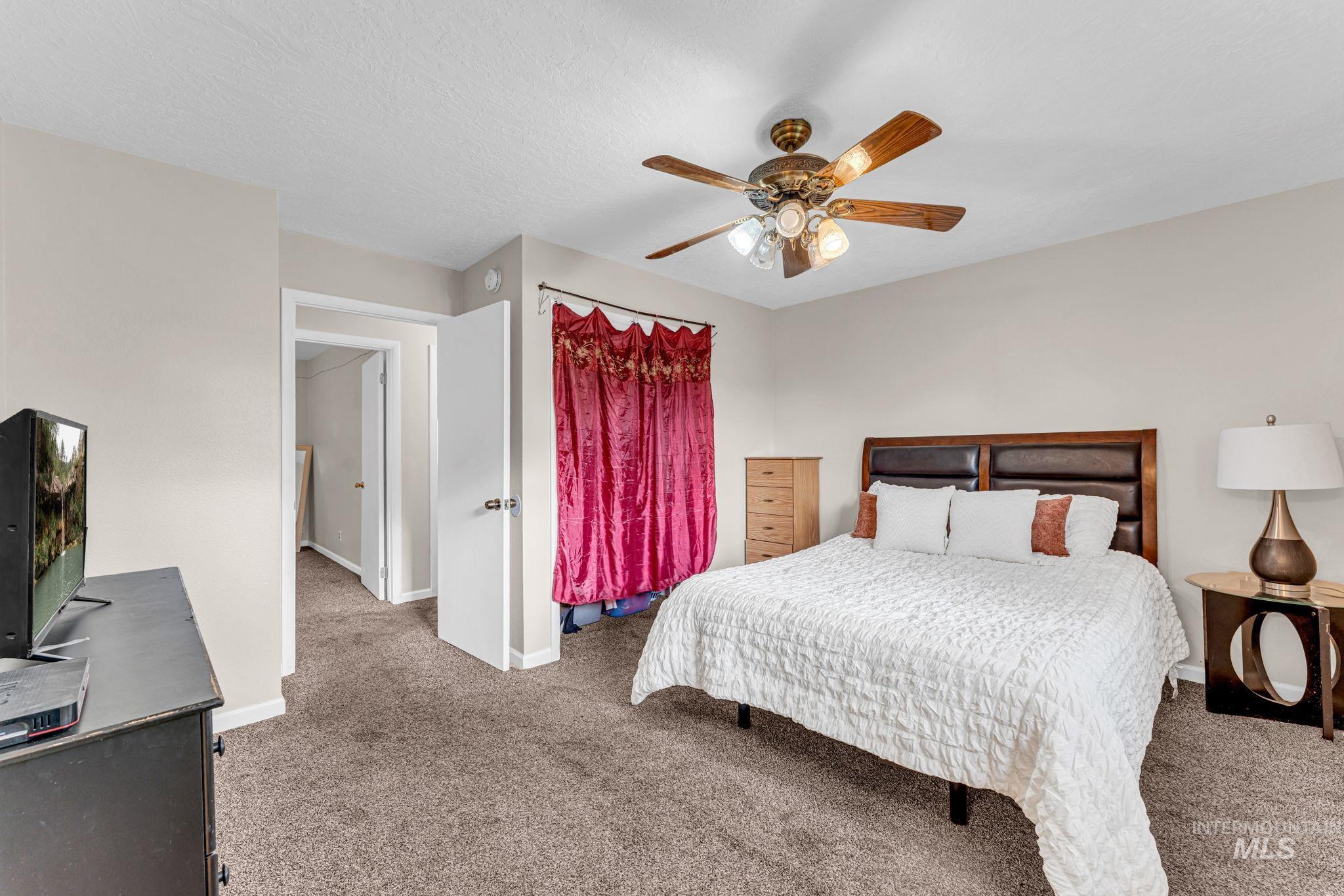850 Rosewood dr., Twin Falls, Idaho 83301, 4 Bedrooms, 3 Bathrooms, Residential For Sale, Price $365,000,MLS 98994277