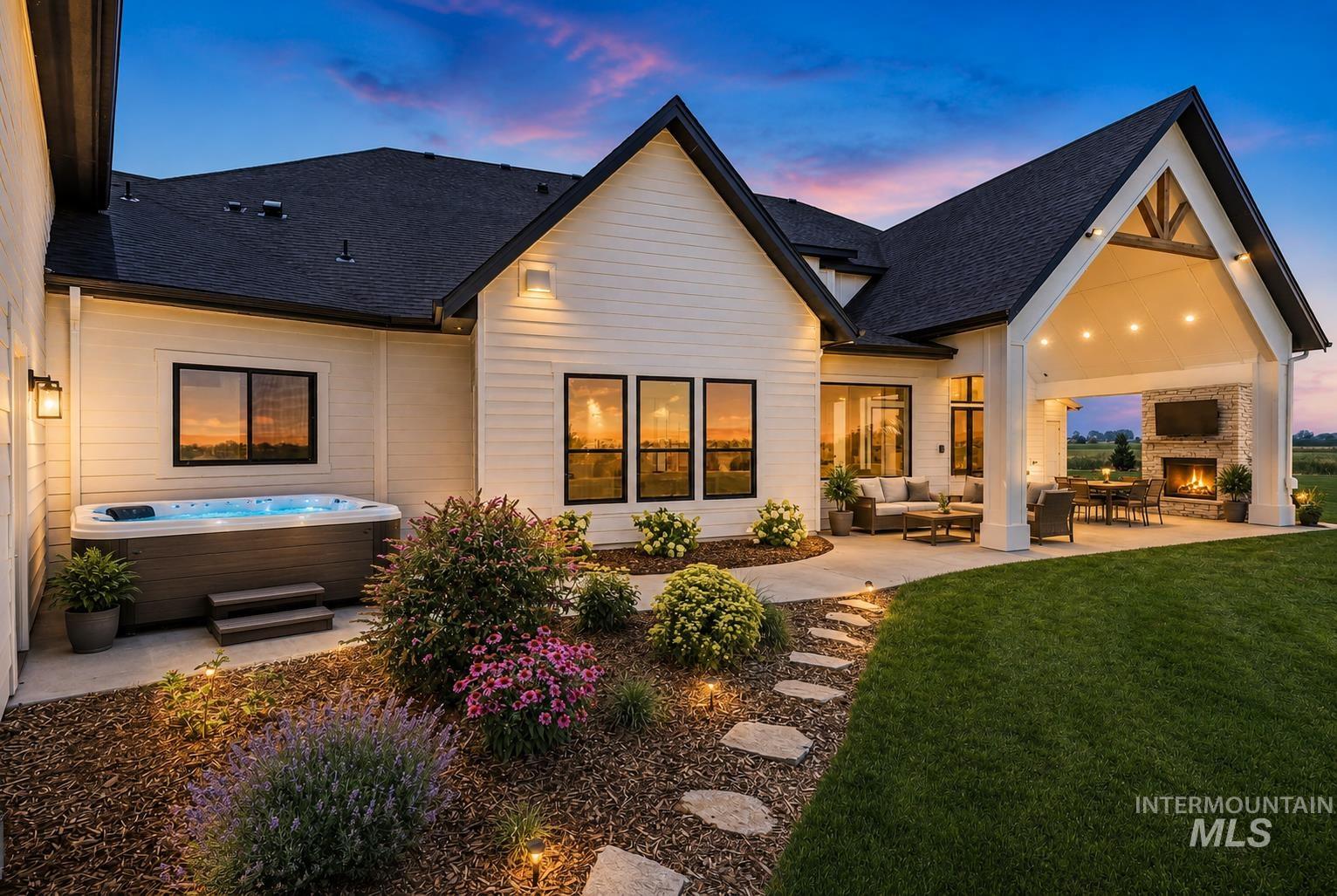 6258 SE 3rd Ave, New Plymouth, Idaho 83655, 4 Bedrooms, 4.5 Bathrooms, Residential For Sale, Price $1,899,000,MLS 98994290