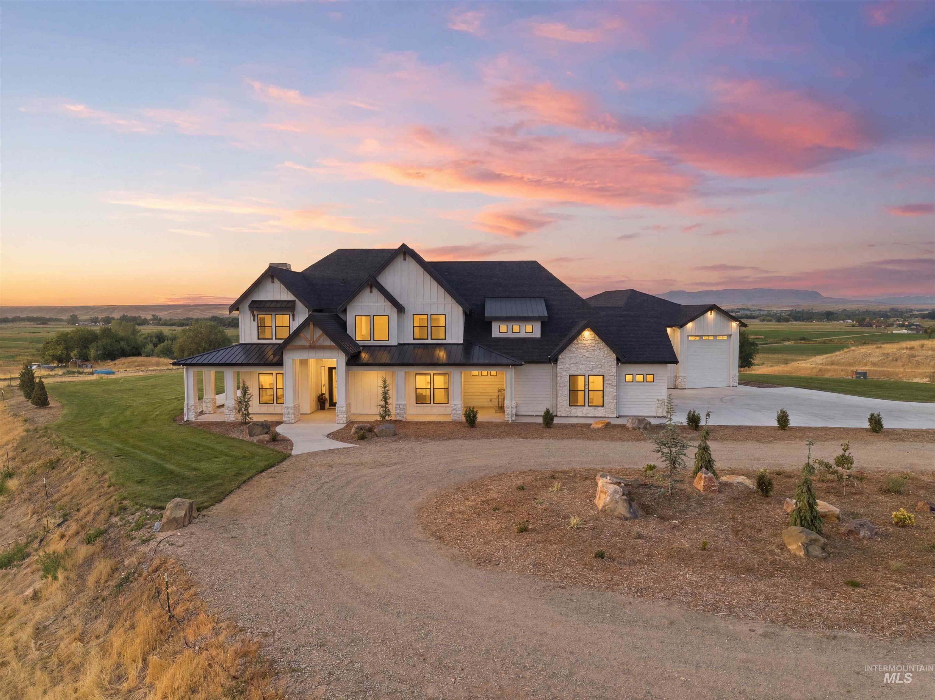 6258 SE 3rd Ave, New Plymouth, Idaho 83655, 4 Bedrooms, 4.5 Bathrooms, Residential For Sale, Price $1,899,000,MLS 98994290