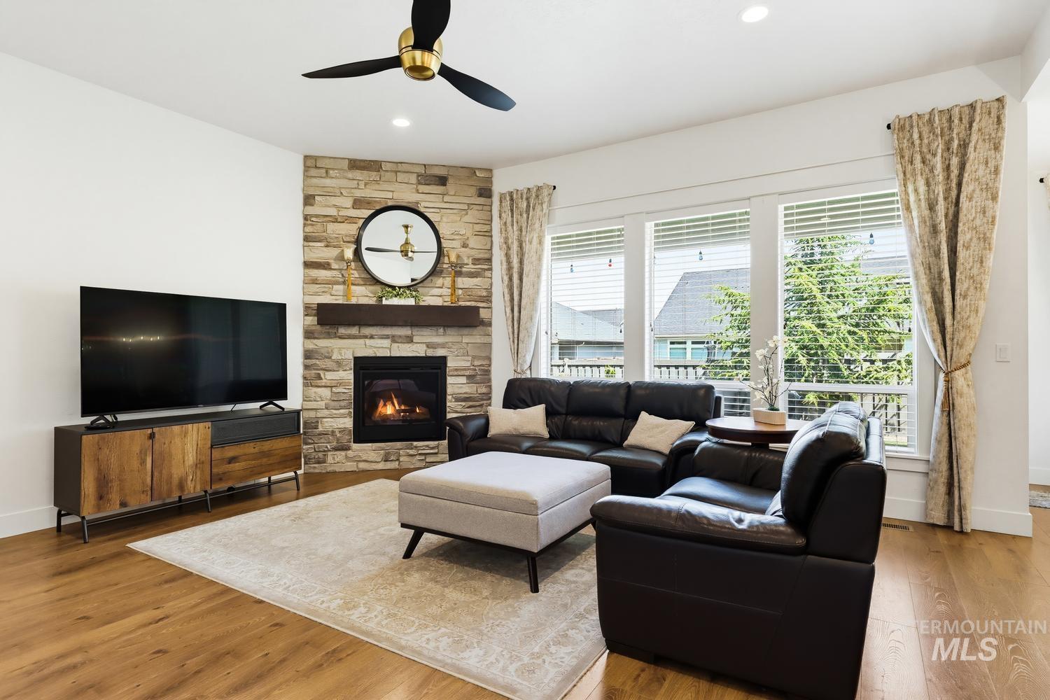 4184 E Woodville St, Meridian, Idaho 83642, 3 Bedrooms, 2 Bathrooms, Residential For Sale, Price $699,900,MLS 98994293