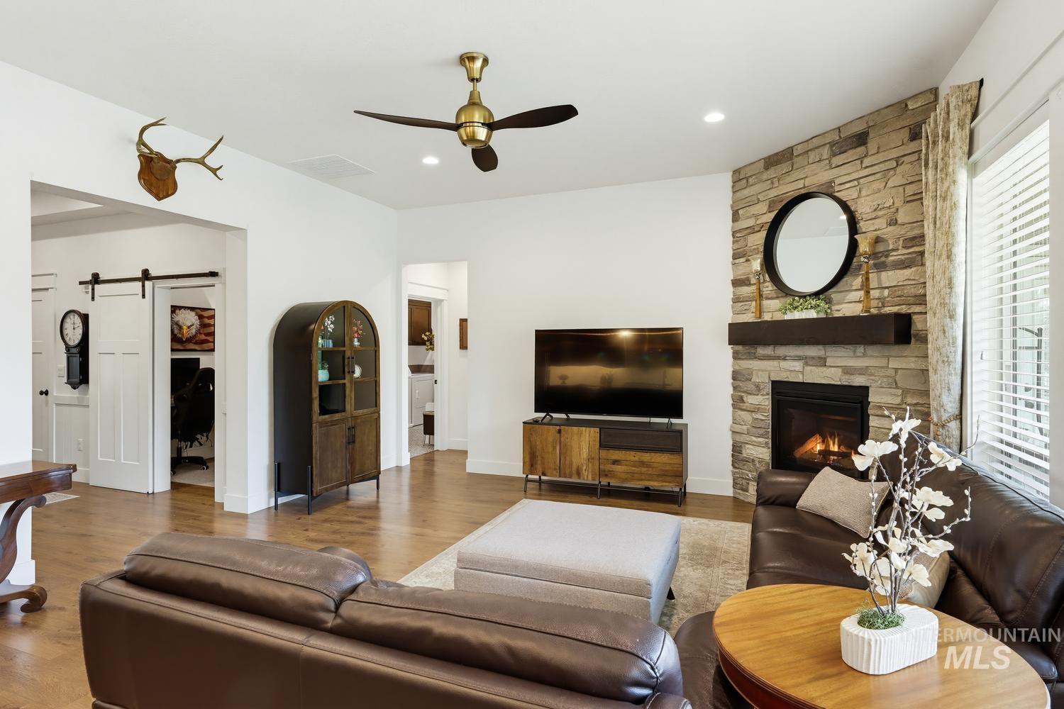 4184 E Woodville St, Meridian, Idaho 83642, 3 Bedrooms, 2 Bathrooms, Residential For Sale, Price $699,900,MLS 98994293