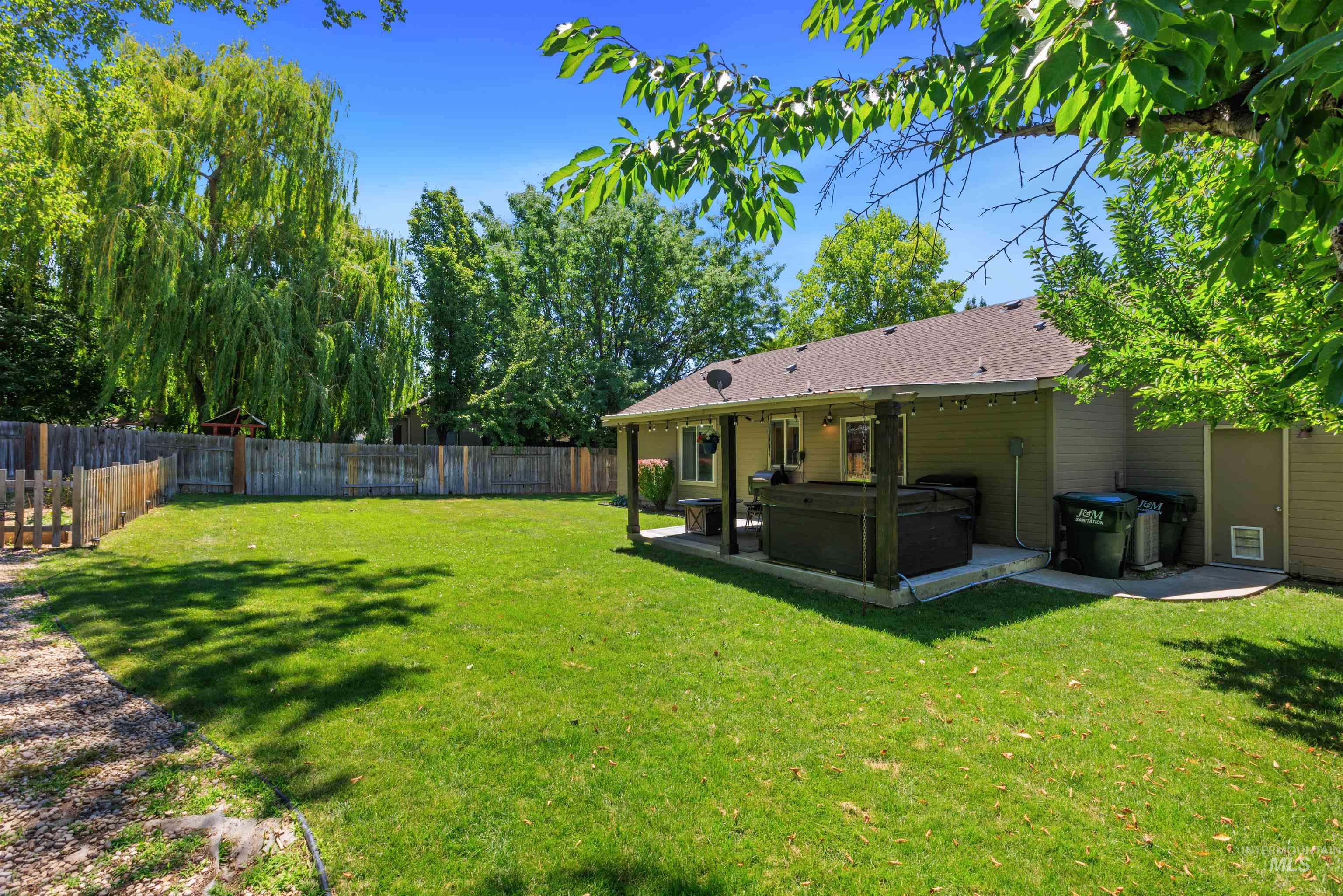 1834 W Topanga Drive, Kuna, Idaho 83634, 3 Bedrooms, 2 Bathrooms, Residential For Sale, Price $384,900,MLS 98994326