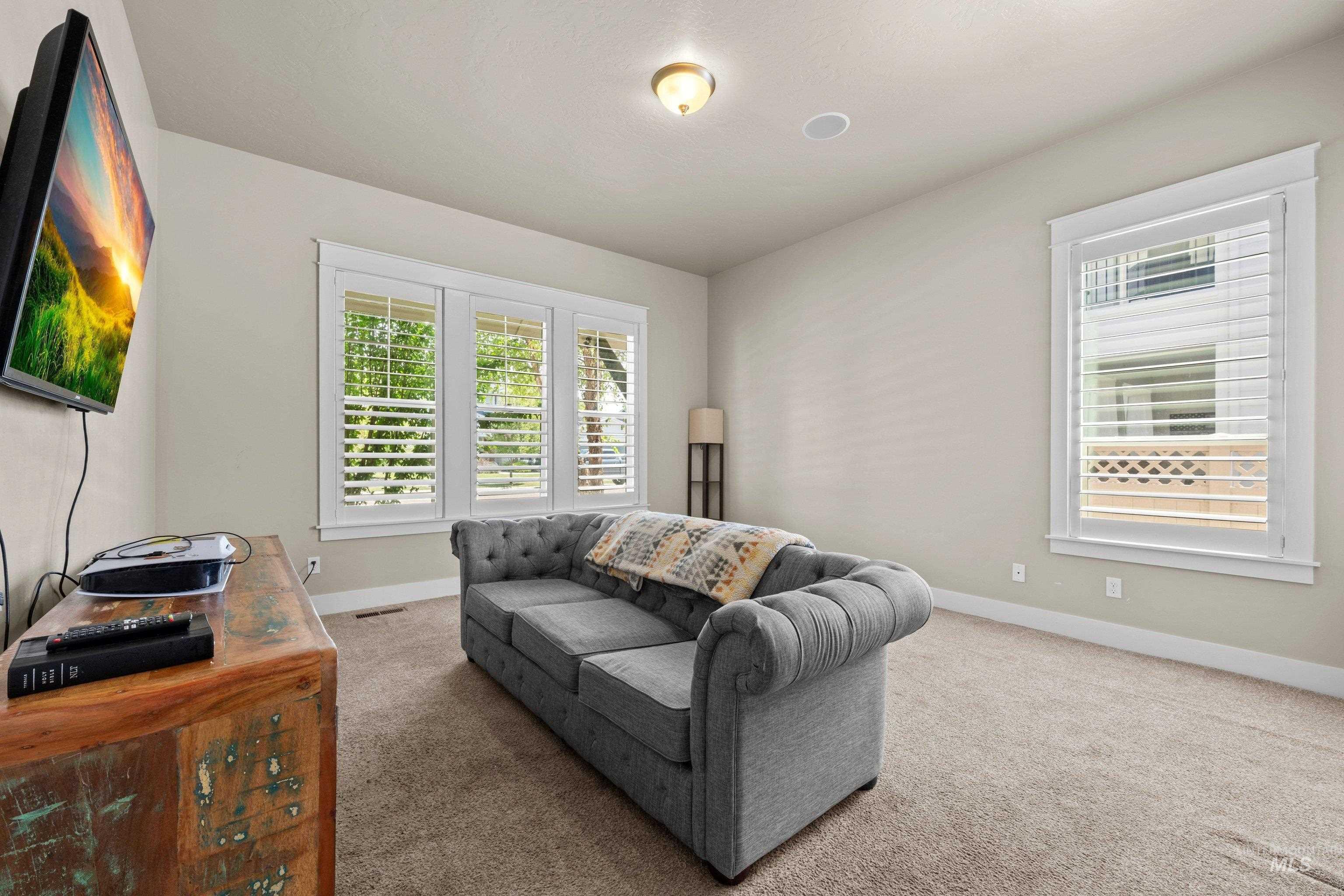 3701 N. Pampas Ave, Meridian, Idaho 83646, 5 Bedrooms, 3.5 Bathrooms, Residential For Sale, Price $774,000,MLS 98994327