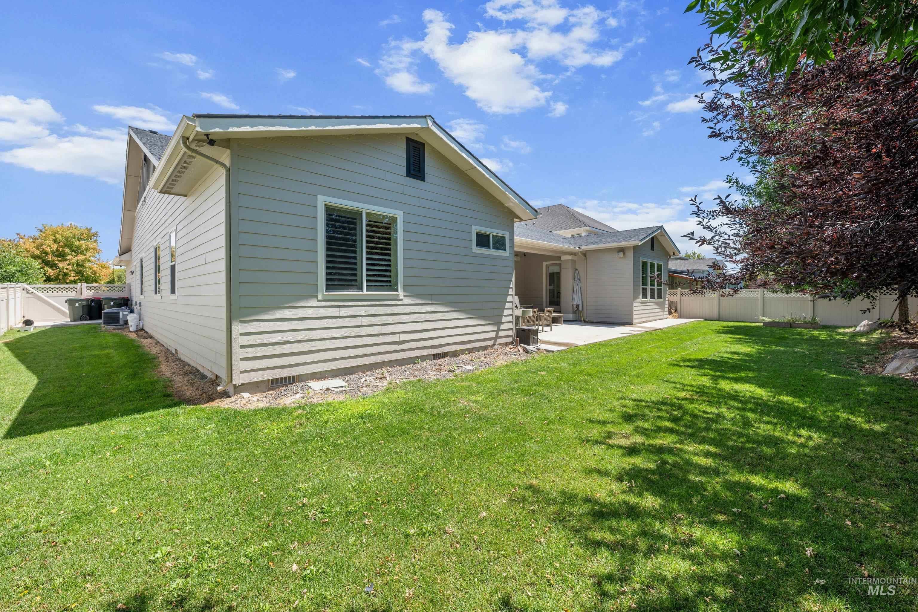 3701 N. Pampas Ave, Meridian, Idaho 83646, 5 Bedrooms, 3.5 Bathrooms, Residential For Sale, Price $774,000,MLS 98994327