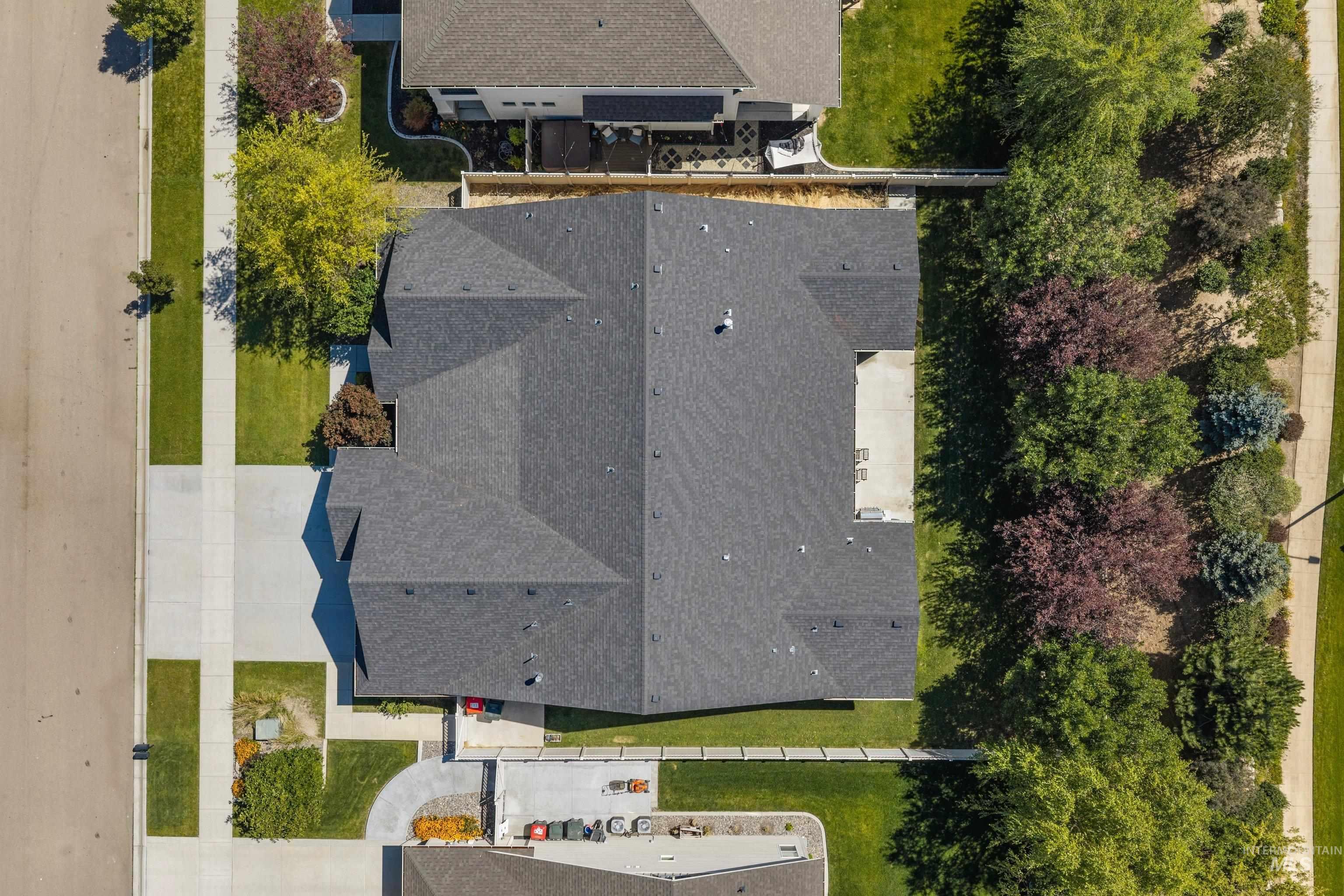 3701 N. Pampas Ave, Meridian, Idaho 83646, 5 Bedrooms, 3.5 Bathrooms, Residential For Sale, Price $774,000,MLS 98994327