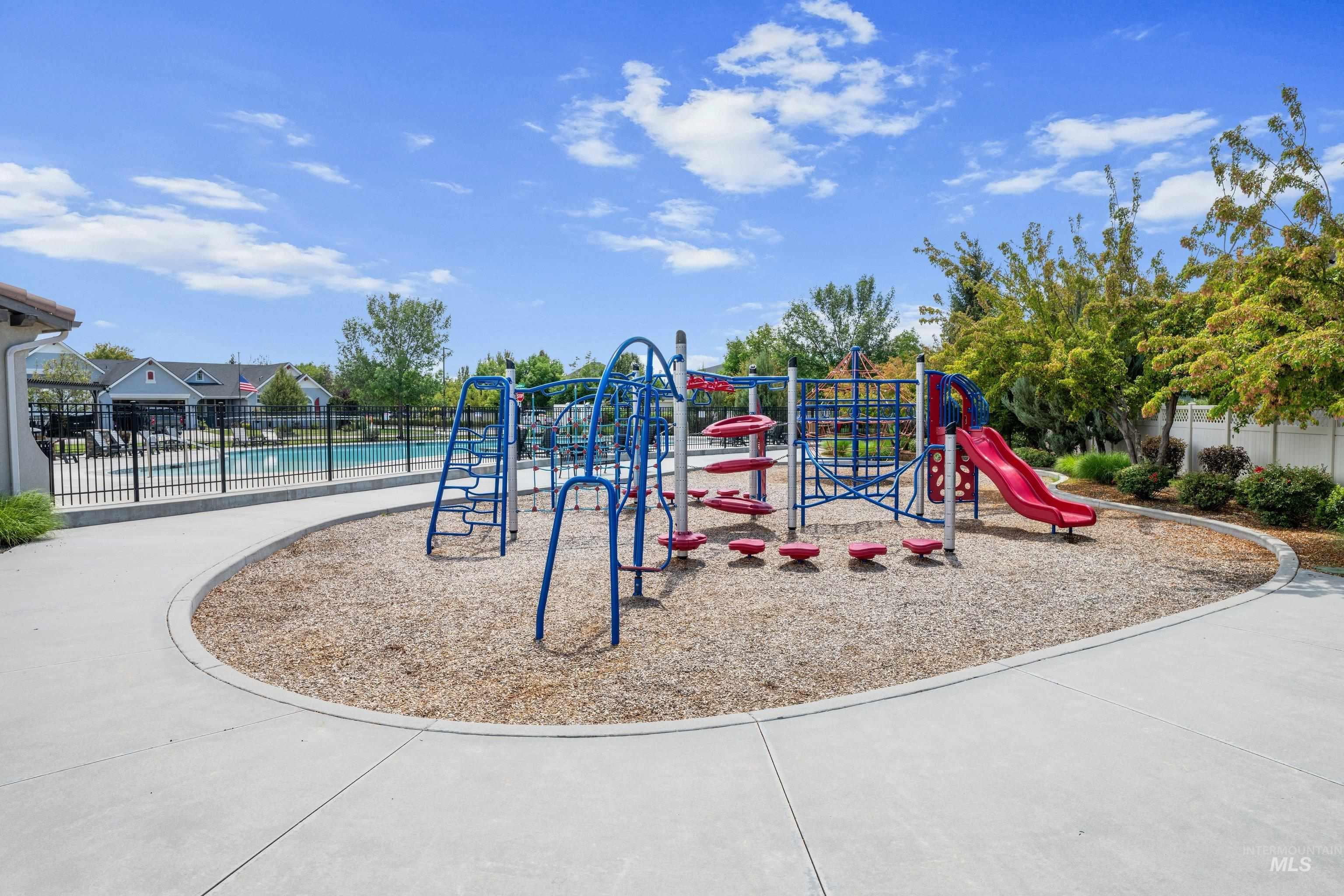 3701 N. Pampas Ave, Meridian, Idaho 83646, 5 Bedrooms, 3.5 Bathrooms, Residential For Sale, Price $774,000,MLS 98994327