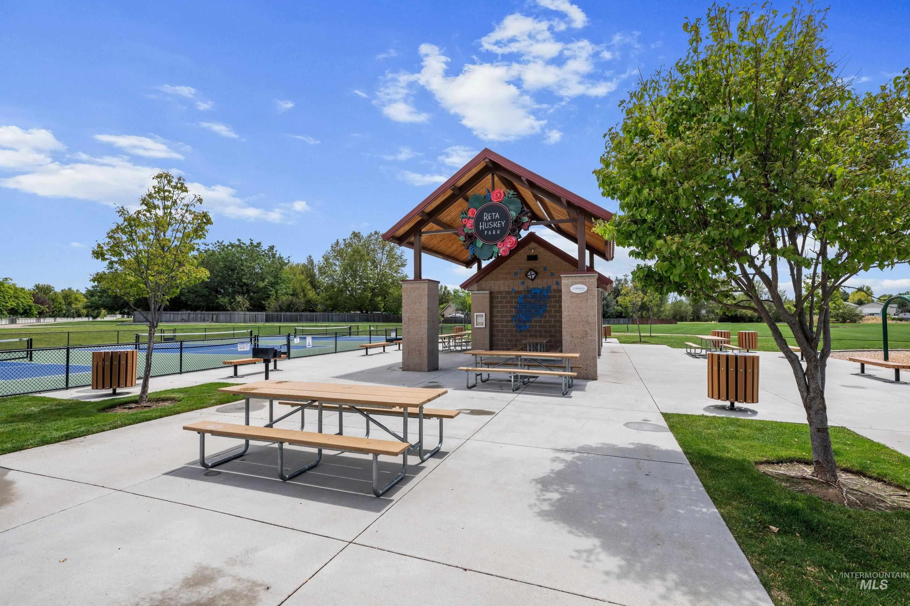 3701 N. Pampas Ave, Meridian, Idaho 83646, 5 Bedrooms, 3.5 Bathrooms, Residential For Sale, Price $774,000,MLS 98994327