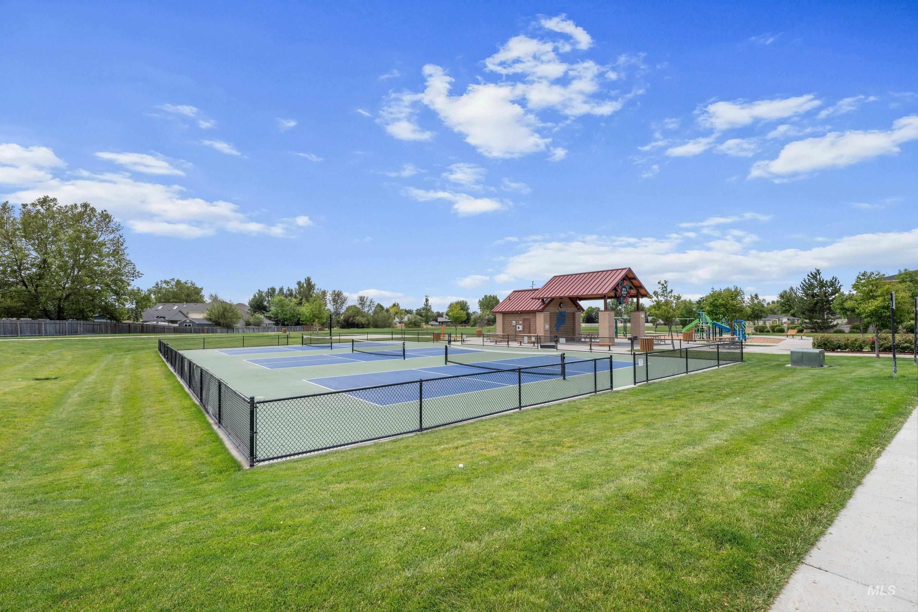 3701 N. Pampas Ave, Meridian, Idaho 83646, 5 Bedrooms, 3.5 Bathrooms, Residential For Sale, Price $774,000,MLS 98994327