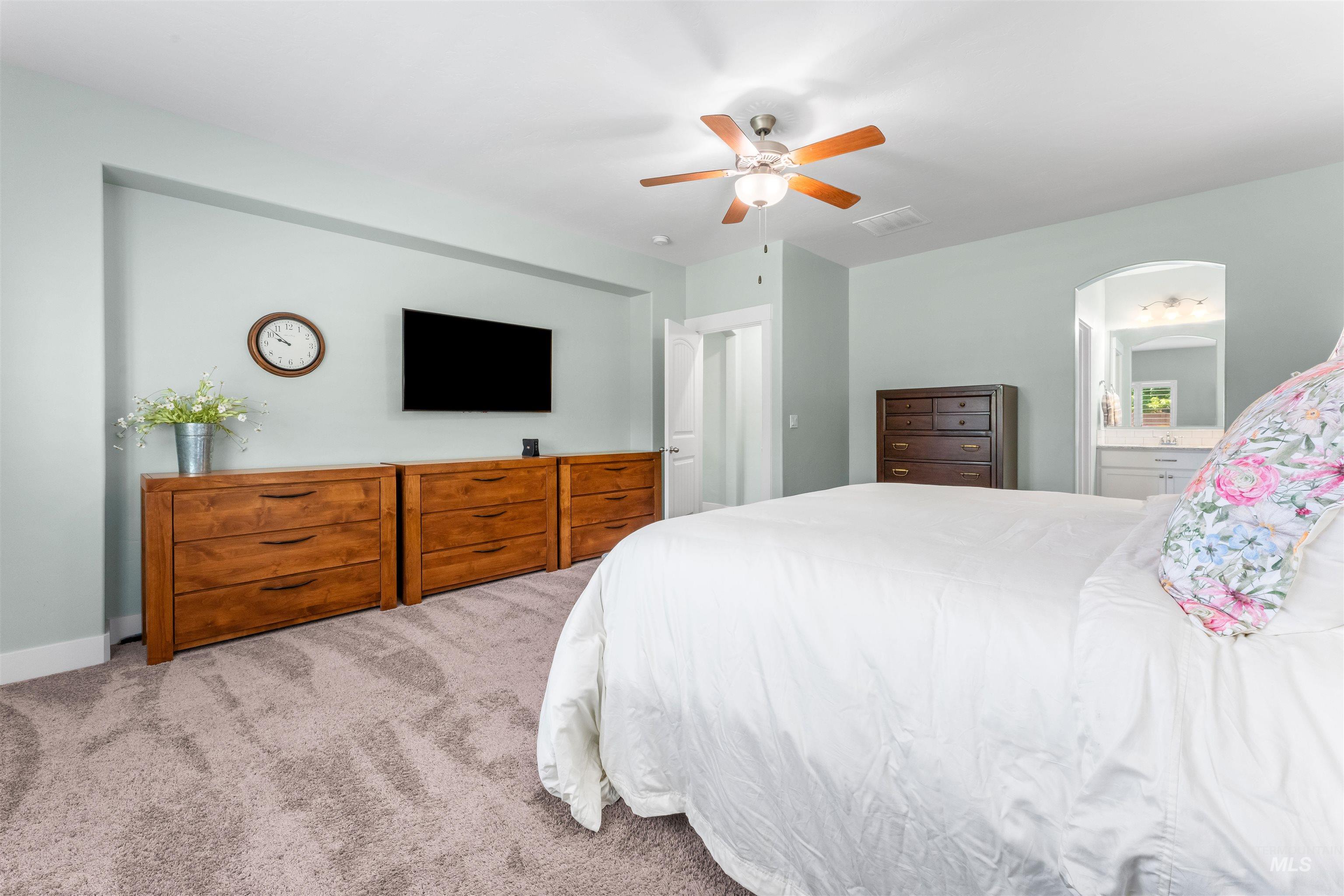5690 W Montage Ct, Eagle, Idaho 83616, 4 Bedrooms, 2 Bathrooms, Residential For Sale, Price $675,000, 98994328