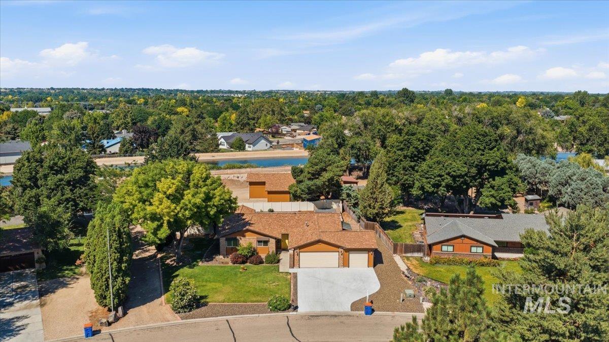 5507 W Latigo Dr., Boise, Idaho 83709, 3 Bedrooms, 2 Bathrooms, Residential For Sale, Price $724,900,MLS 98994330