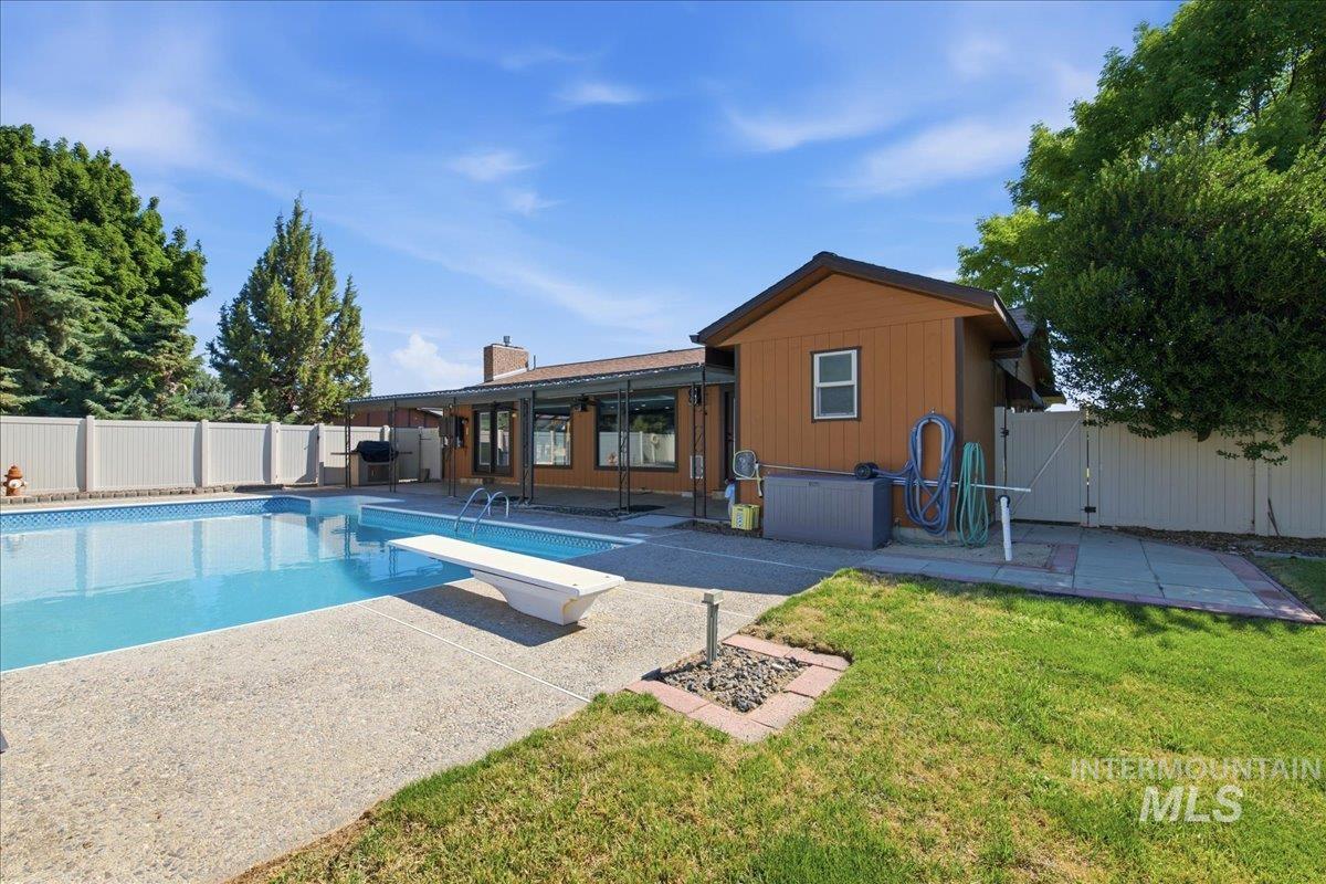5507 W Latigo Dr., Boise, Idaho 83709, 3 Bedrooms, 2 Bathrooms, Residential For Sale, Price $724,900,MLS 98994330