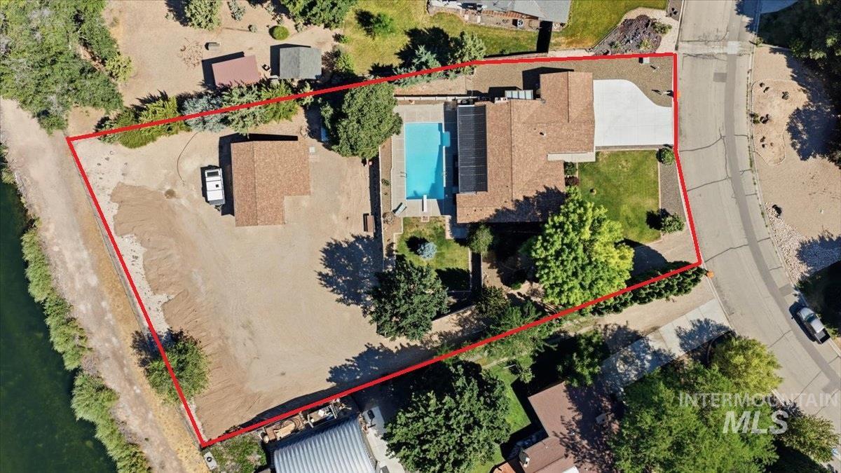 5507 W Latigo Dr., Boise, Idaho 83709, 3 Bedrooms, 2 Bathrooms, Residential For Sale, Price $724,900,MLS 98994330