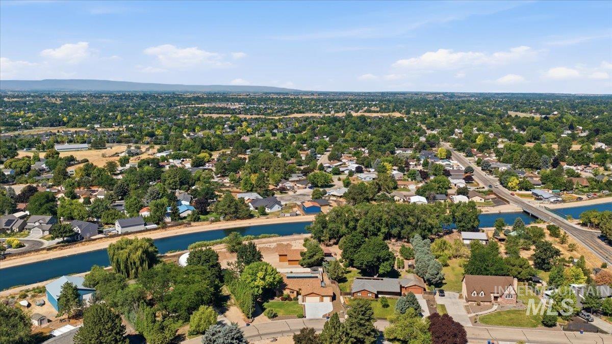 5507 W Latigo Dr., Boise, Idaho 83709, 3 Bedrooms, 2 Bathrooms, Residential For Sale, Price $724,900,MLS 98994330