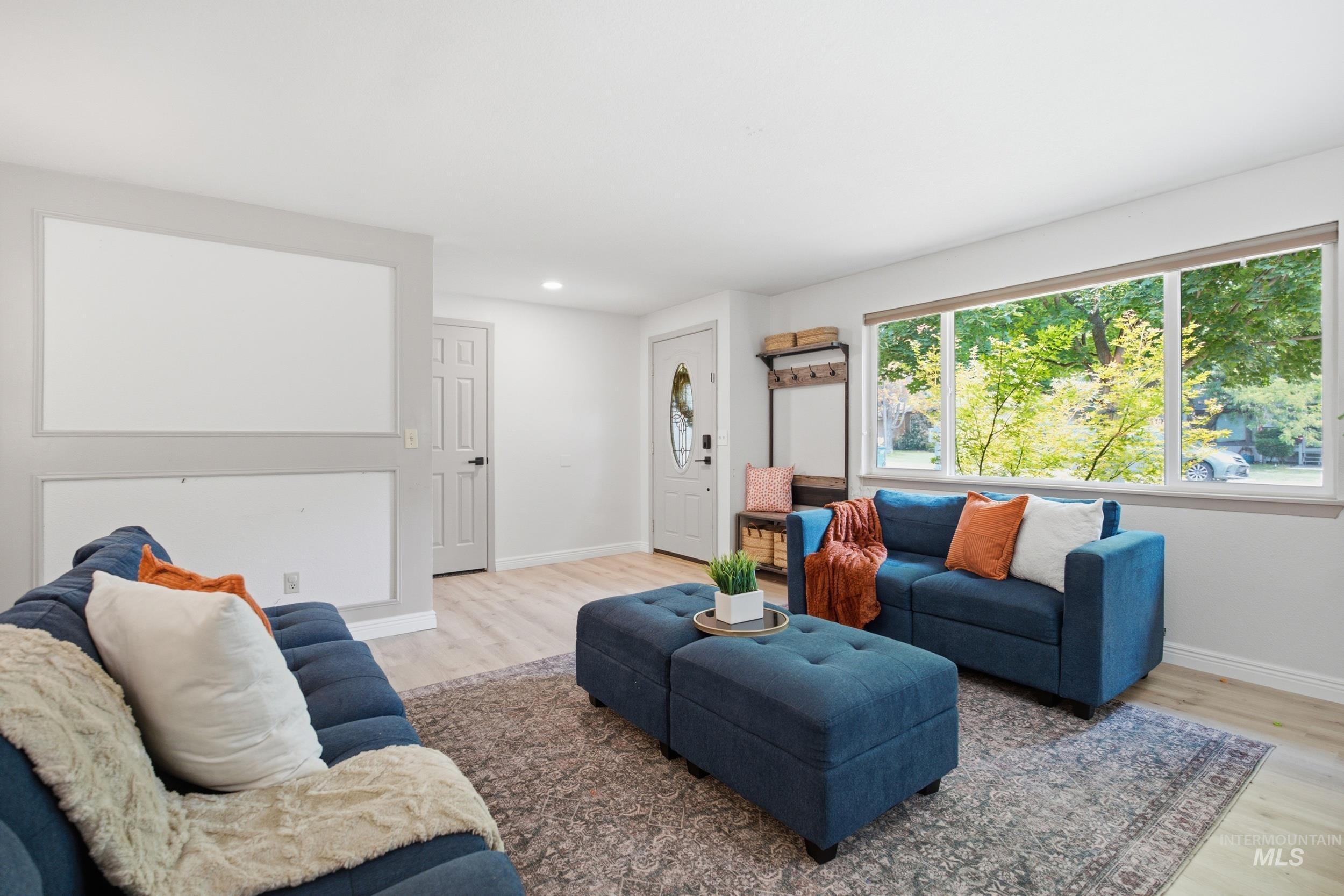 3669 N Tee Avenue, Boise, Idaho 83704, 4 Bedrooms, 2 Bathrooms, Residential For Sale, Price $490,000,MLS 98994337
