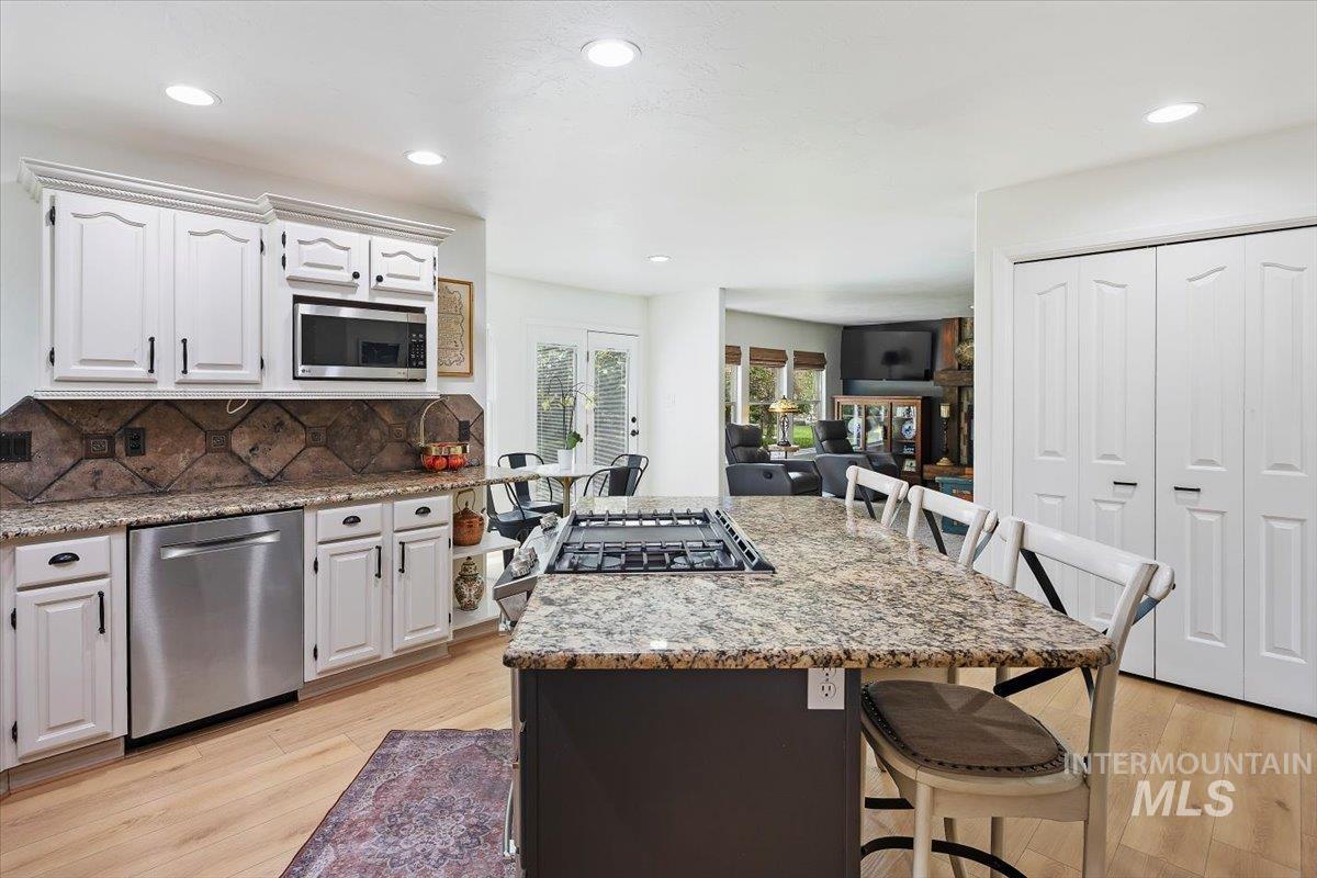 2030 Candlewood Circle, Twin Falls, Idaho 83301, 4 Bedrooms, 3 Bathrooms, Residential For Sale, Price $649,900,MLS 98994339