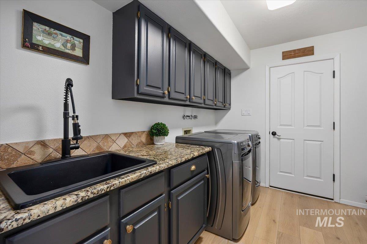 2030 Candlewood Circle, Twin Falls, Idaho 83301, 4 Bedrooms, 3 Bathrooms, Residential For Sale, Price $649,900,MLS 98994339