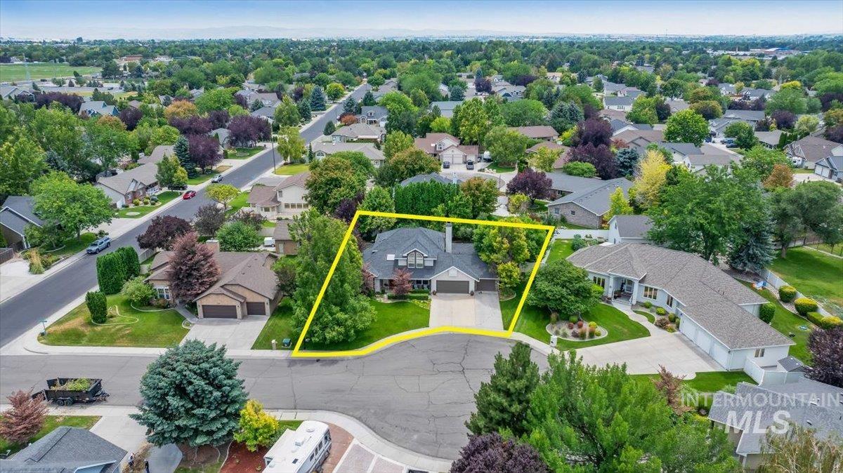 2030 Candlewood Circle, Twin Falls, Idaho 83301, 4 Bedrooms, 3 Bathrooms, Residential For Sale, Price $649,900,MLS 98994339