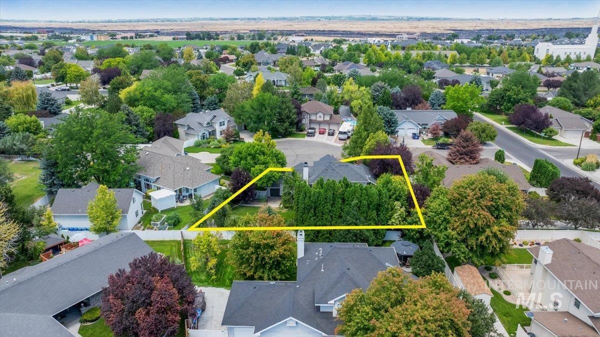 2030 Candlewood Circle, Twin Falls, Idaho 83301, 4 Bedrooms, 3 Bathrooms, Residential For Sale, Price $649,900,MLS 98994339
