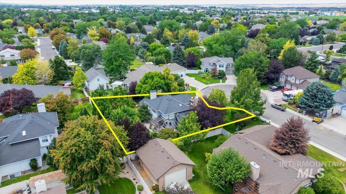 2030 Candlewood Circle, Twin Falls, Idaho 83301, 4 Bedrooms, 3 Bathrooms, Residential For Sale, Price $649,900,MLS 98994339