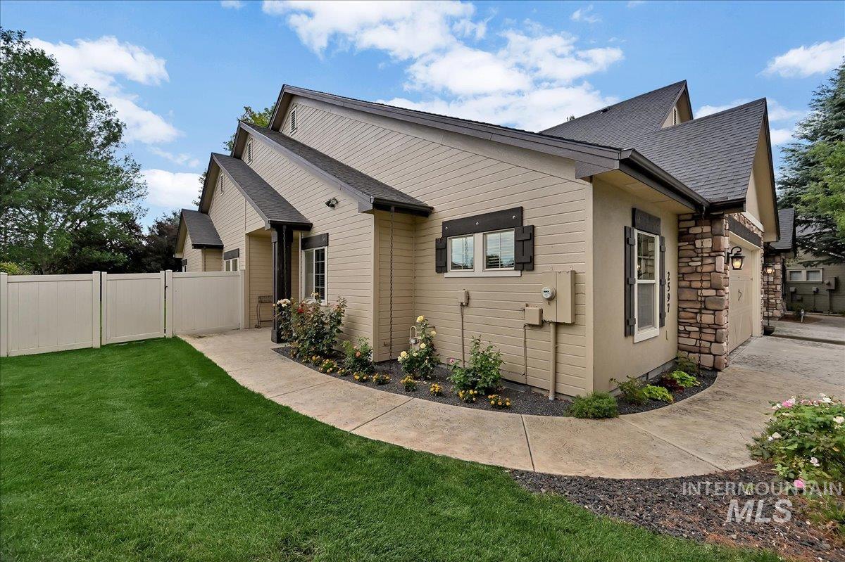2597 E Satterfield St, Meridian, Idaho 83646, 3 Bedrooms, 2 Bathrooms, Residential For Sale, Price $484,900,MLS 98994382