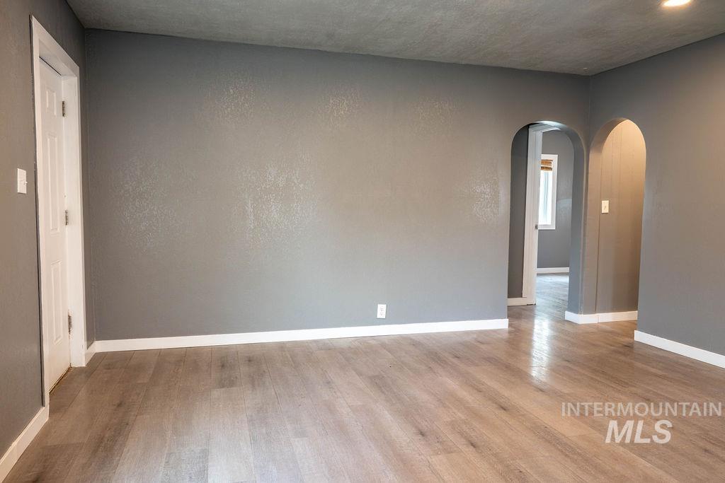 504 8th Ave. N, Buhl, Idaho 83316, 2 Bedrooms, 1 Bathroom, Residential For Sale, Price $236,000,MLS 98994398