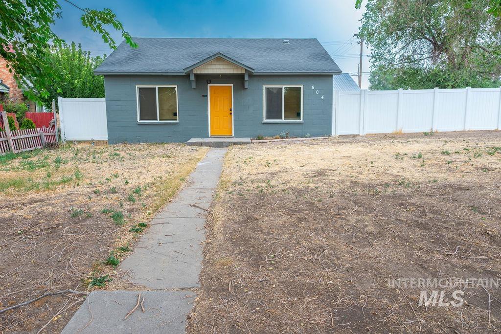 504 8th Ave. N, Buhl, Idaho 83316, 2 Bedrooms, 1 Bathroom, Residential For Sale, Price $236,000,MLS 98994398