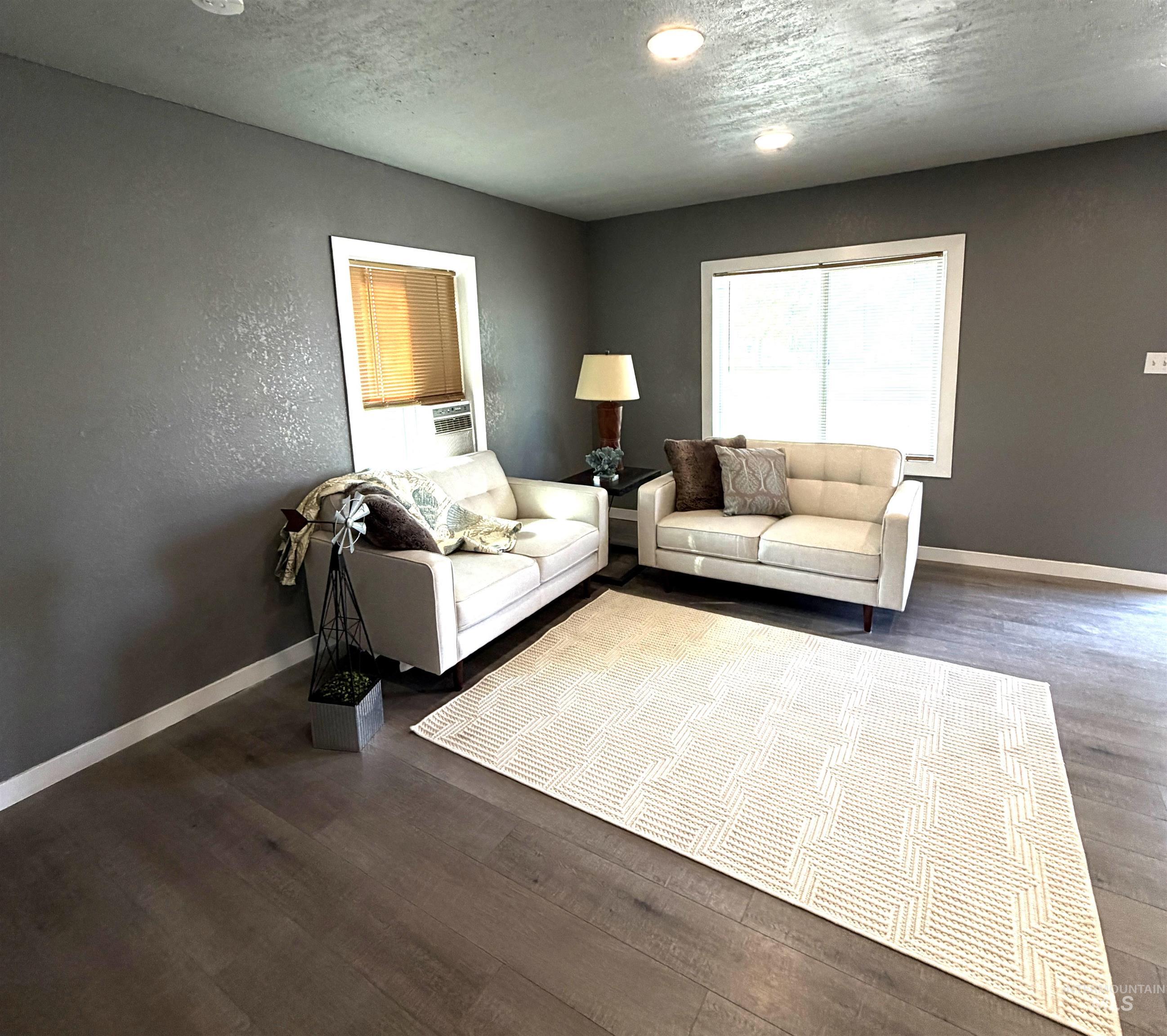 504 8th Ave. N, Buhl, Idaho 83316, 2 Bedrooms, 1 Bathroom, Residential For Sale, Price $235,000,MLS 98994398