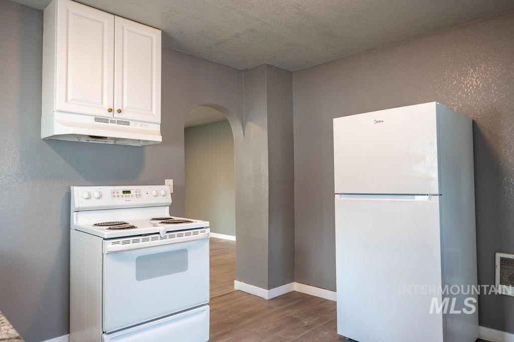 504 8th Ave. N, Buhl, Idaho 83316, 2 Bedrooms, 1 Bathroom, Residential For Sale, Price $236,000,MLS 98994398