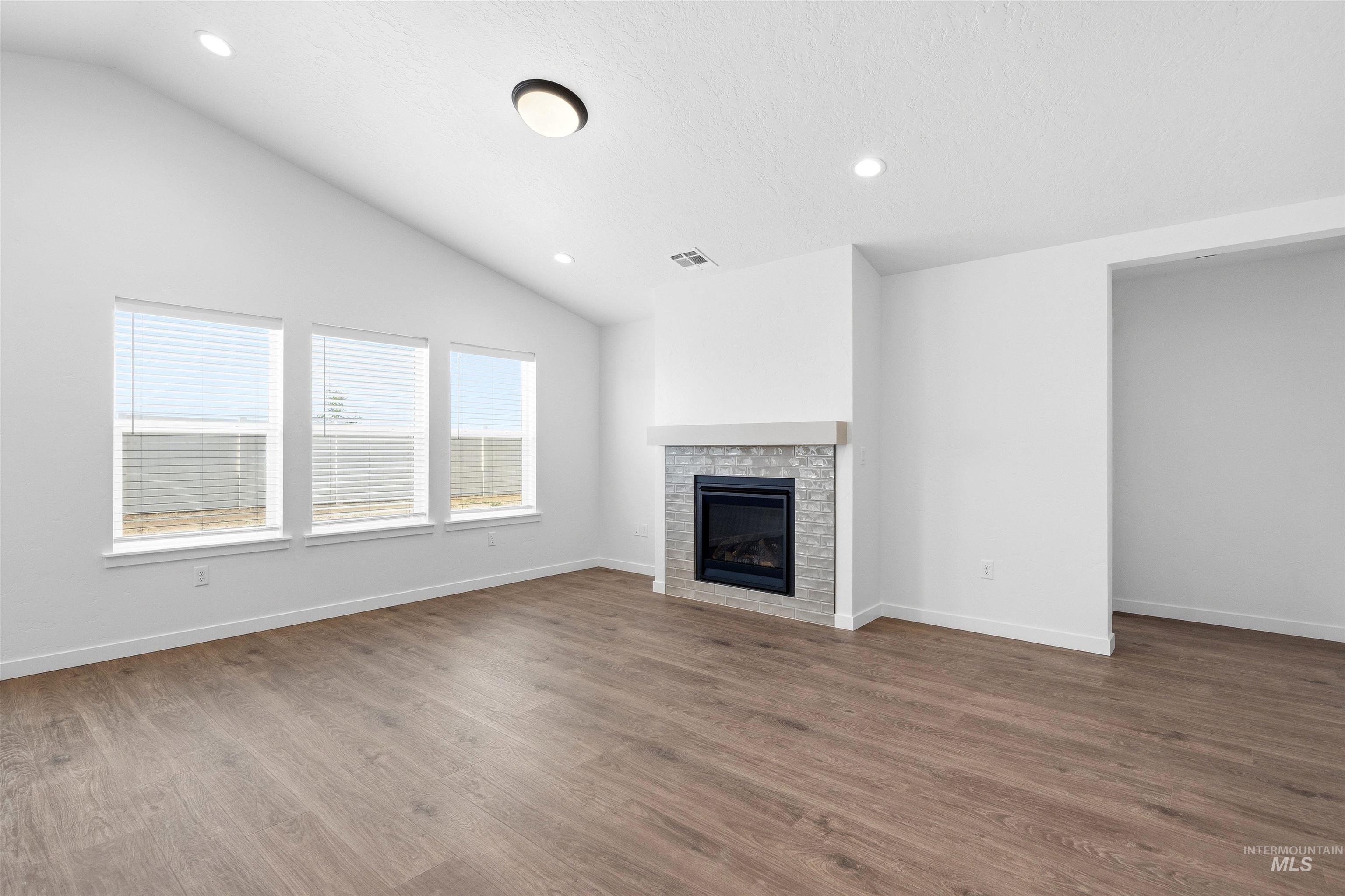 10123 Bellevue Ridge St, Nampa, Idaho 83687, 3 Bedrooms, 2 Bathrooms, Residential For Sale, Price $449,990,MLS 98994401