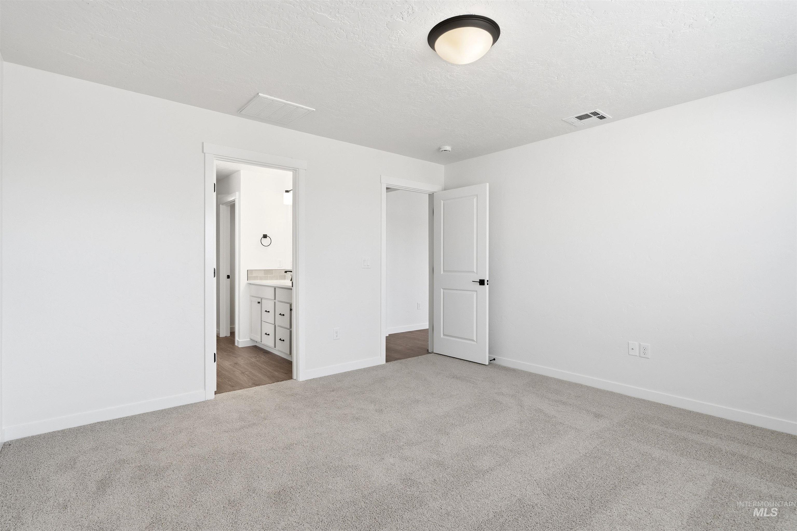 10123 Bellevue Ridge St, Nampa, Idaho 83687, 3 Bedrooms, 2 Bathrooms, Residential For Sale, Price $449,990,MLS 98994401