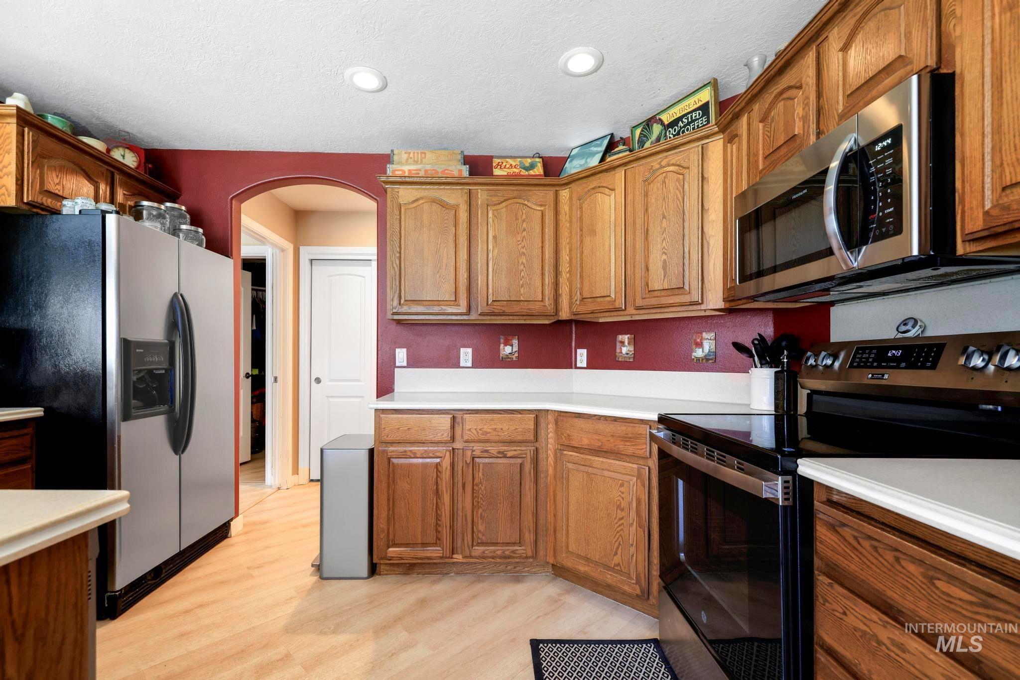 3962 N 2405 E, Filer, Idaho 83328, 5 Bedrooms, 3 Bathrooms, Residential For Sale, Price $1,097,000,MLS 98994404