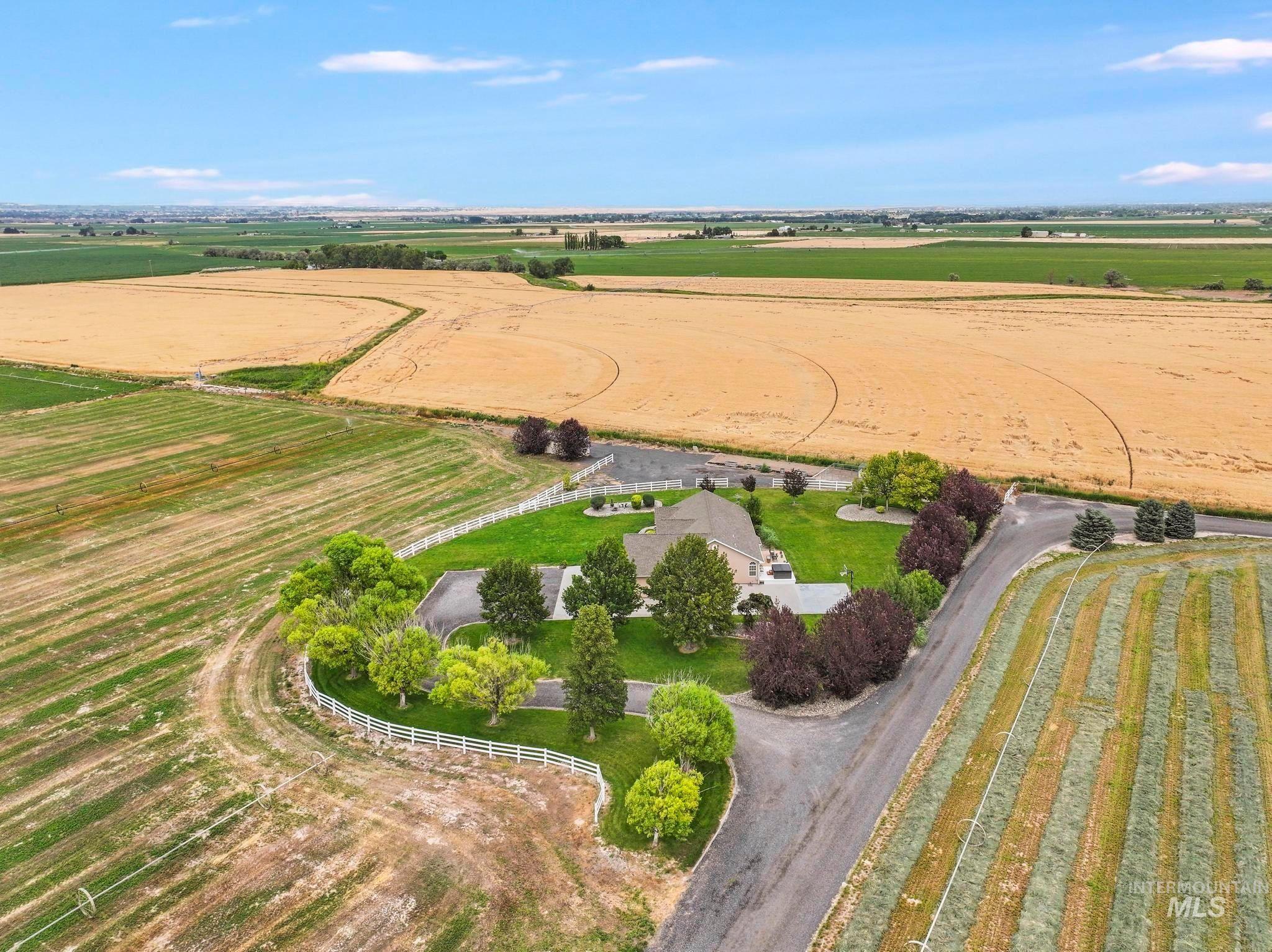 3962 N 2405 E, Filer, Idaho 83301, 5 Bedrooms, 3 Bathrooms, Farm & Ranch For Sale, Price $1,097,000,MLS 98994408