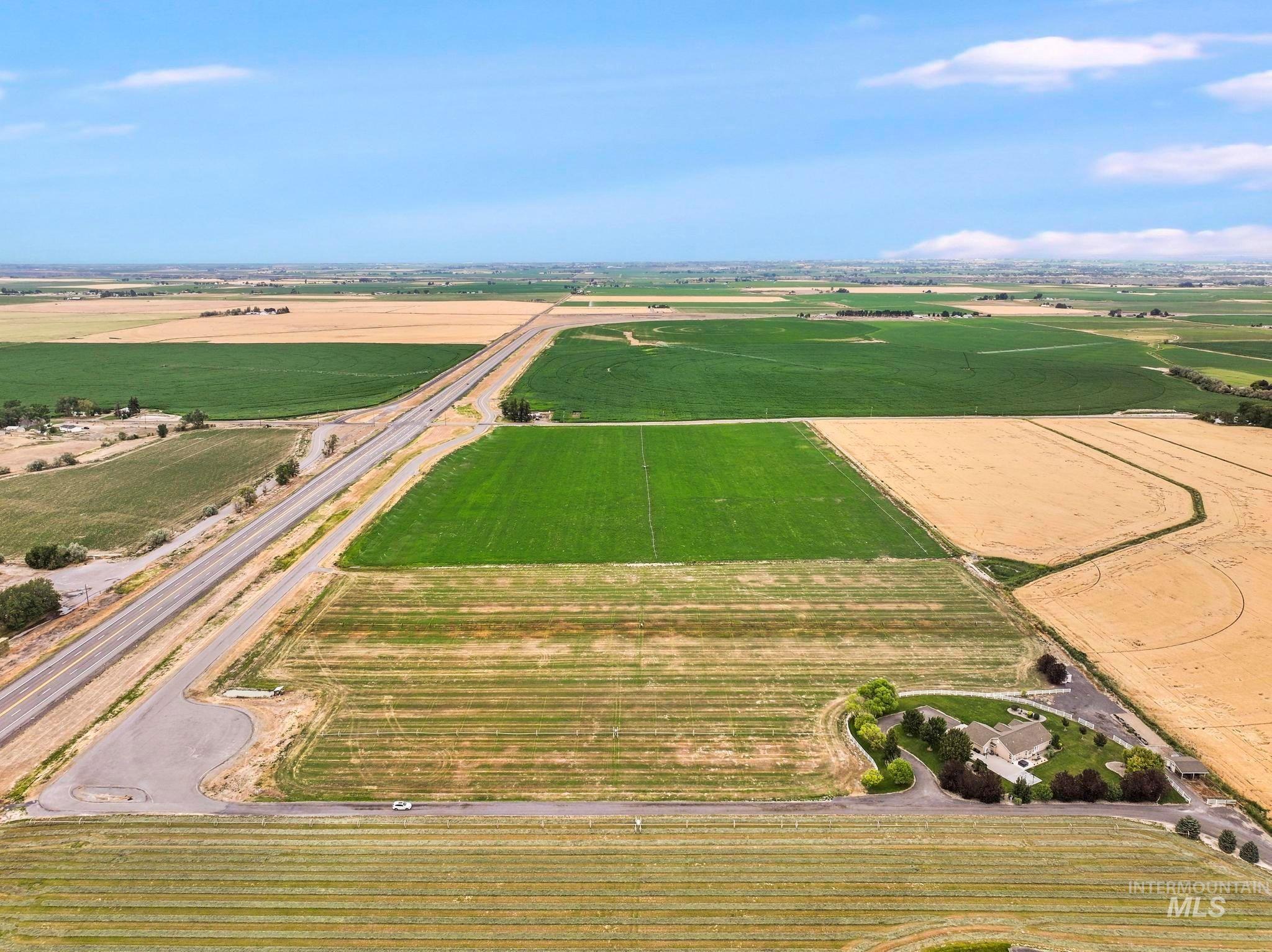 3962 N 2405 E, Filer, Idaho 83301, 5 Bedrooms, 3 Bathrooms, Farm & Ranch For Sale, Price $1,097,000,MLS 98994408